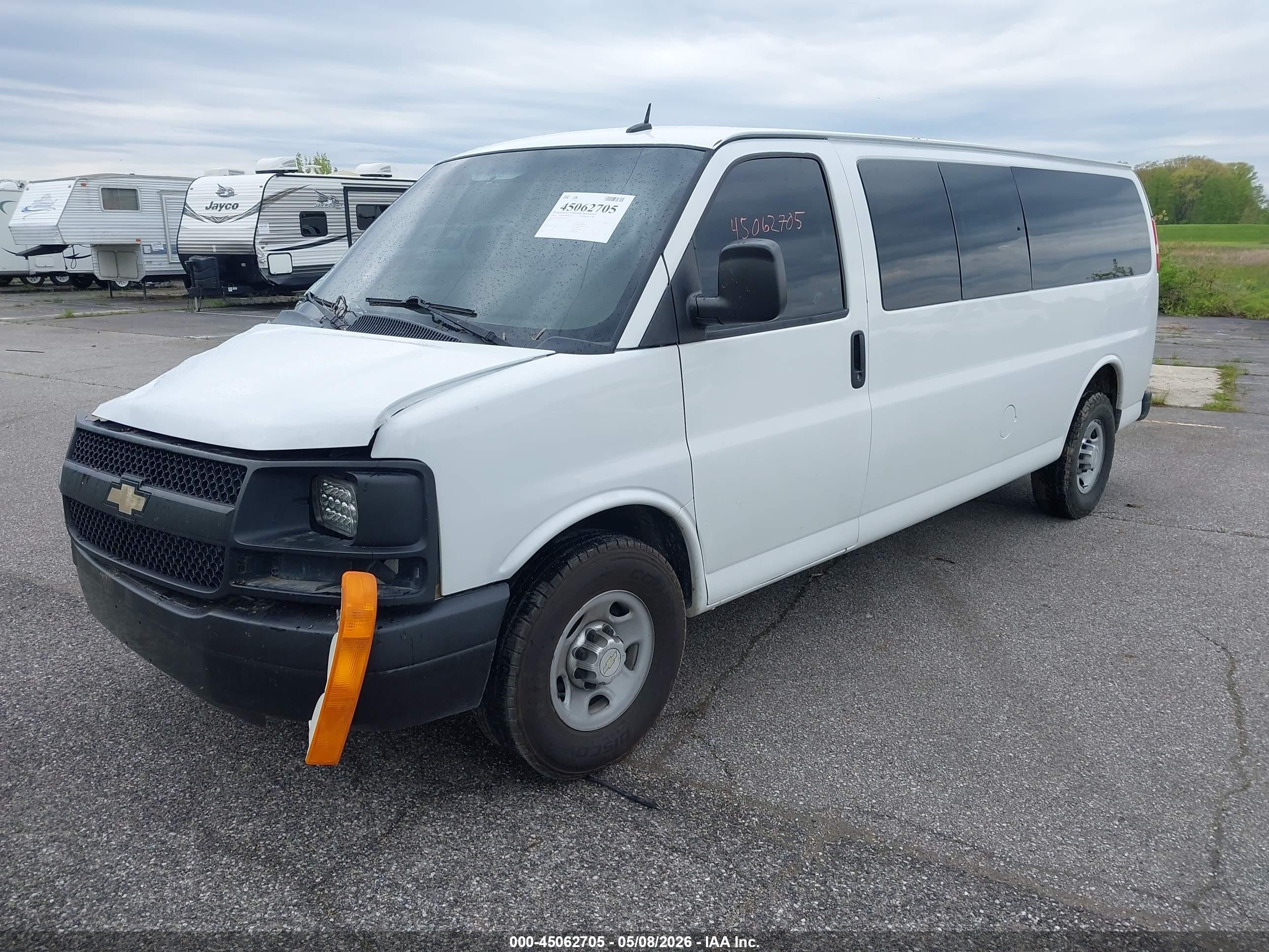 2014 Chevrolet Express 3500 Ls White vin: 1GAZGZFAXE1123385