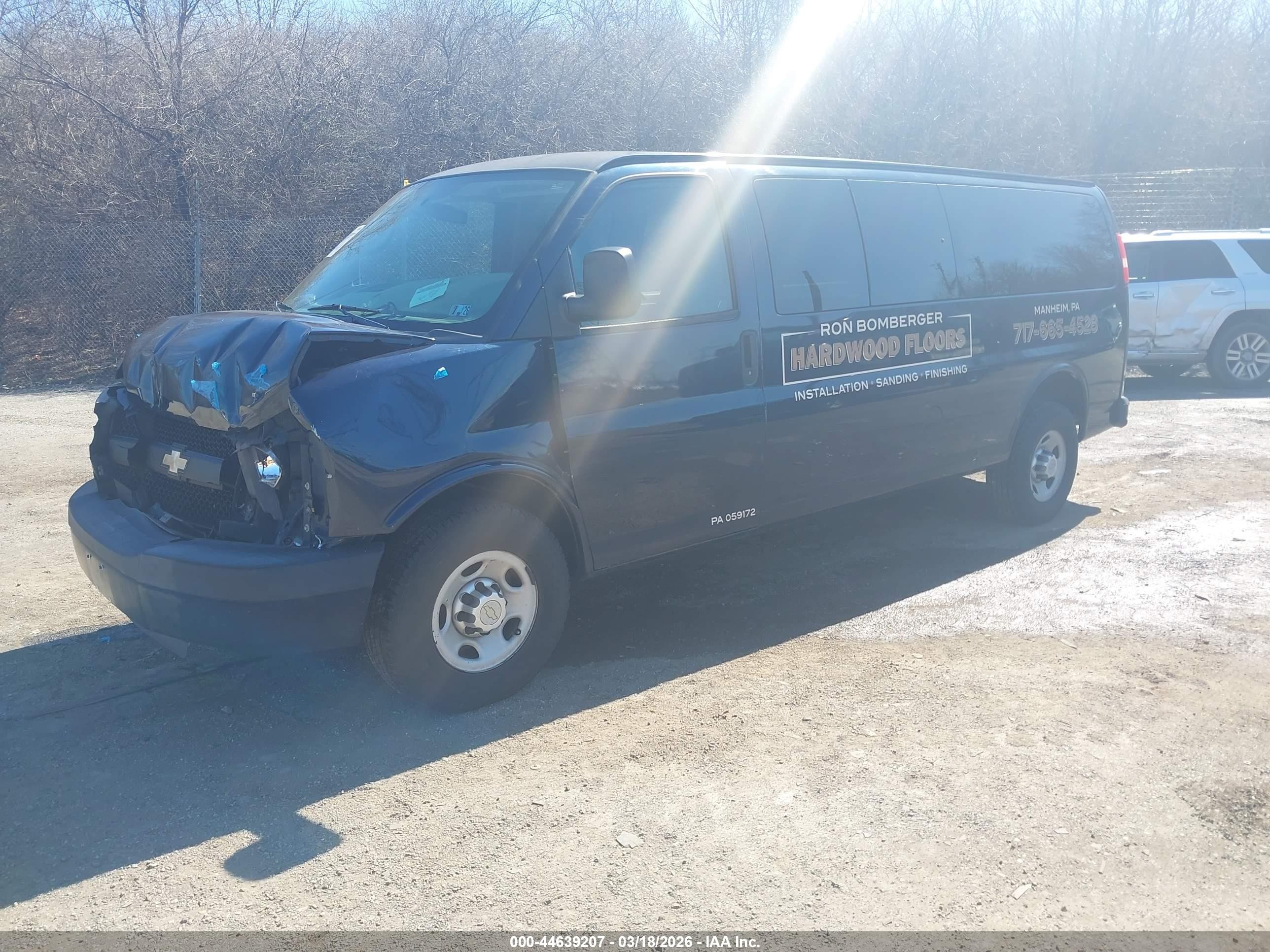 2011 Chevrolet Express 3500 Ls Blue vin: 1GAZGZFG0B1155732