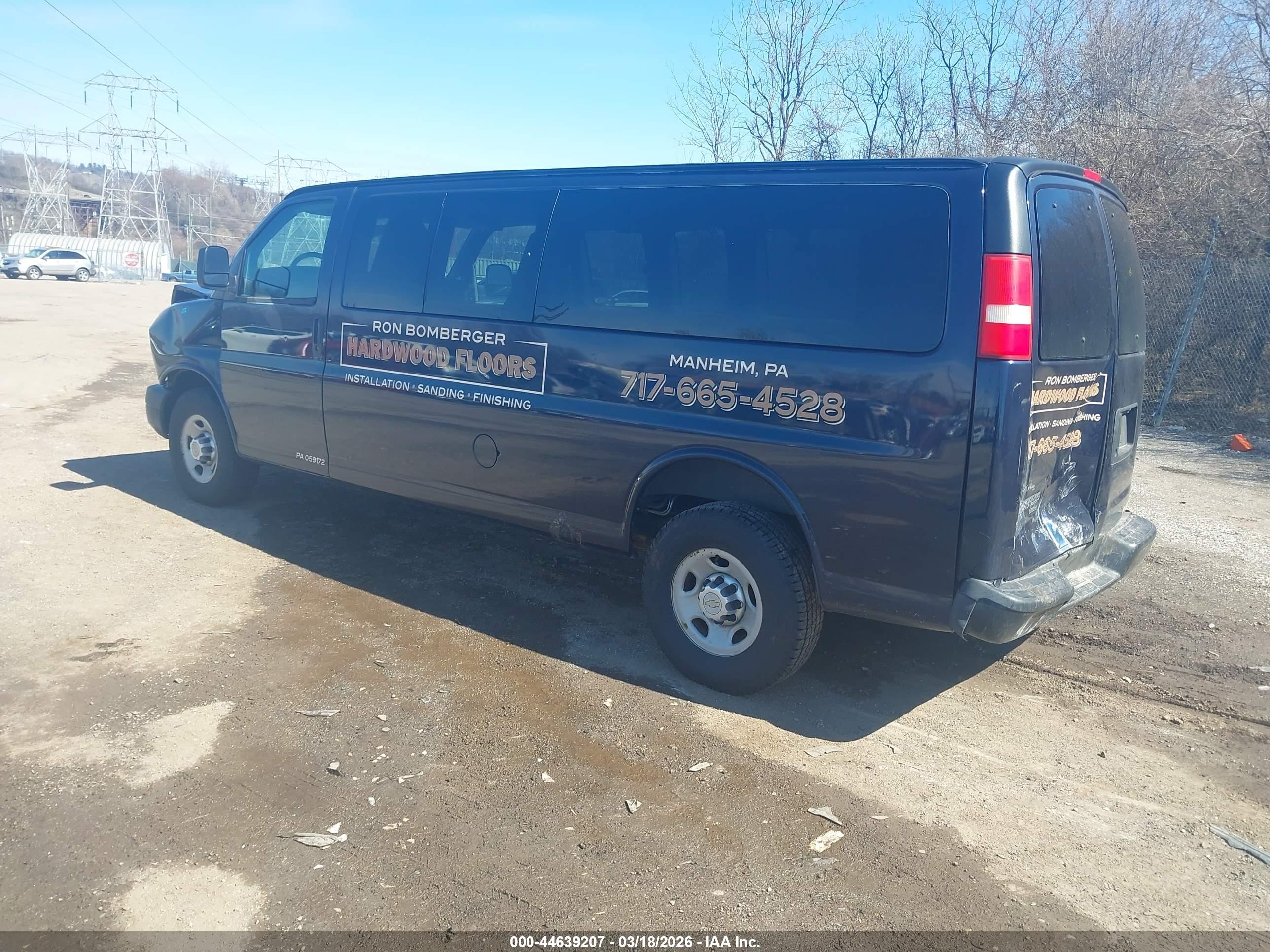 2011 Chevrolet Express 3500 Ls Blue vin: 1GAZGZFG0B1155732