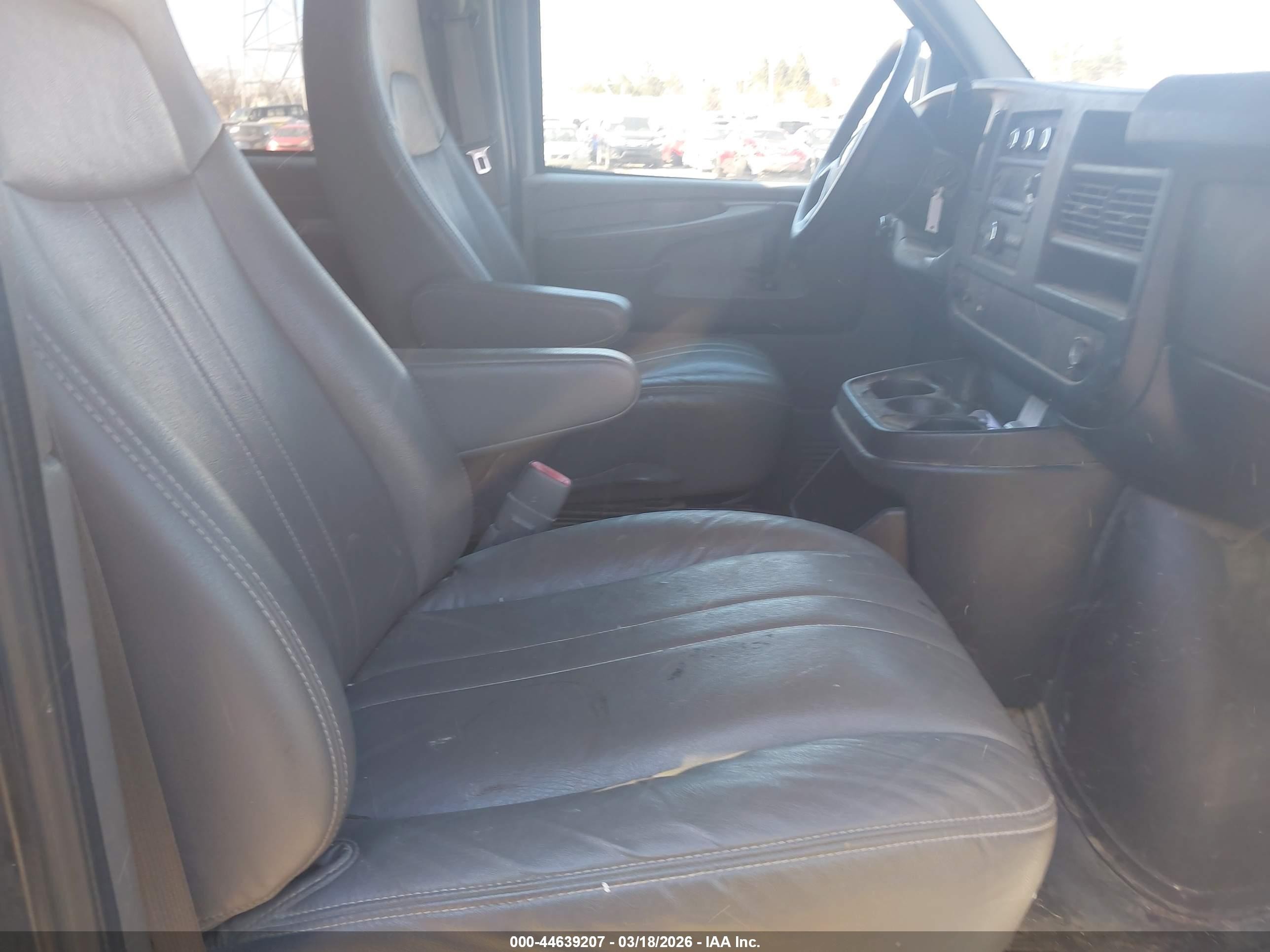 2011 Chevrolet Express 3500 Ls Blue vin: 1GAZGZFG0B1155732