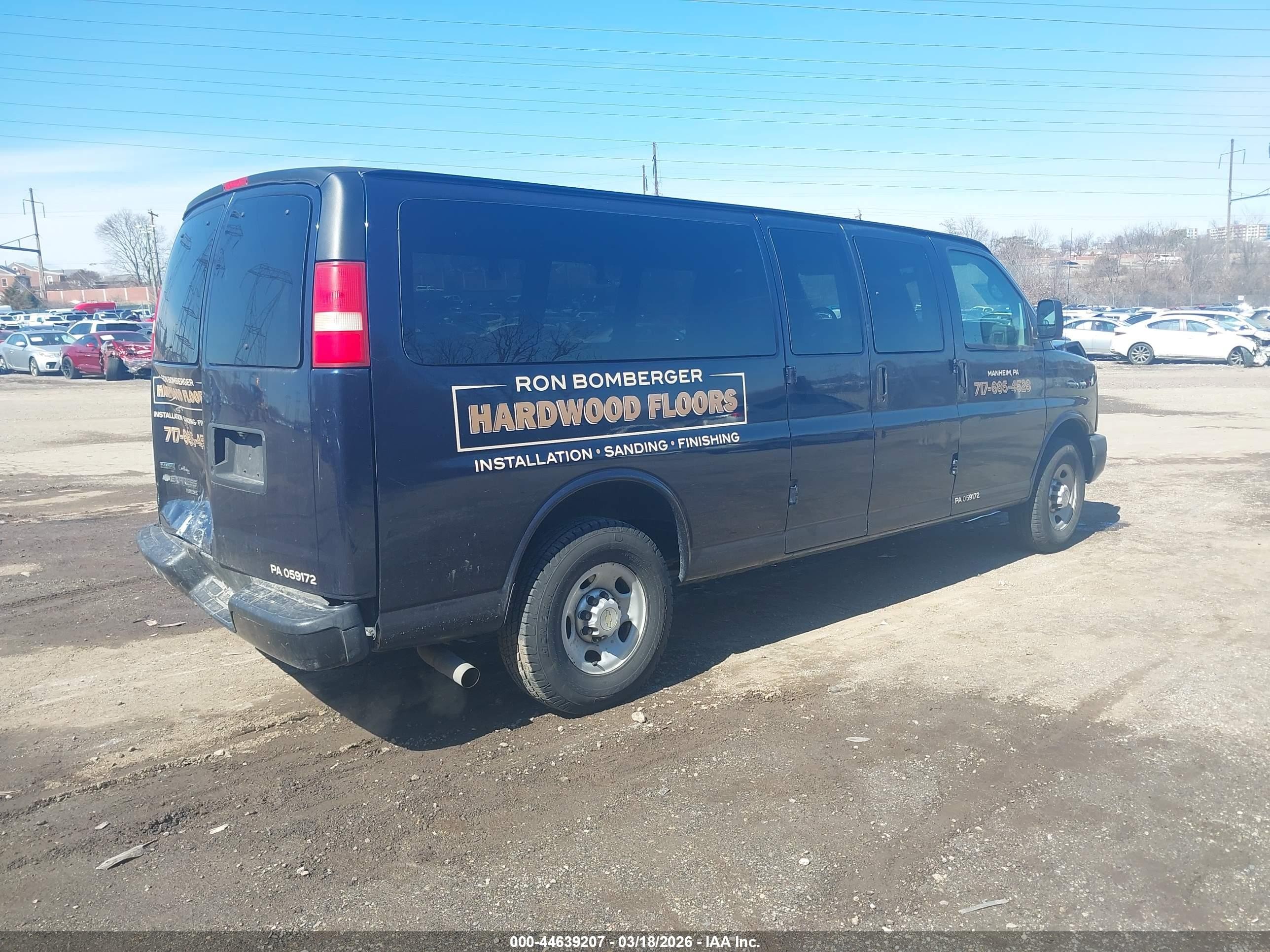 2011 Chevrolet Express 3500 Ls Blue vin: 1GAZGZFG0B1155732