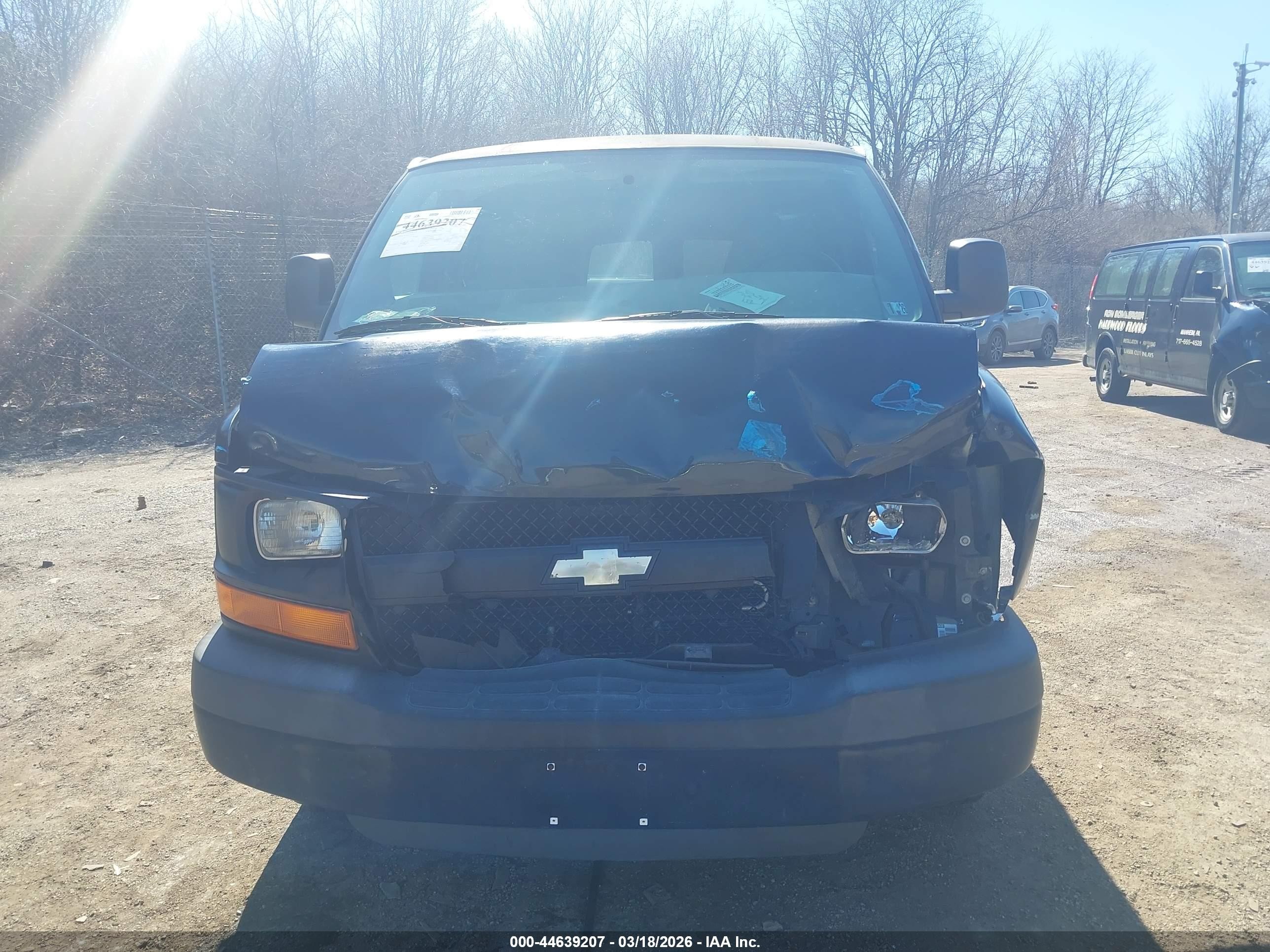 2011 Chevrolet Express 3500 Ls Blue vin: 1GAZGZFG0B1155732