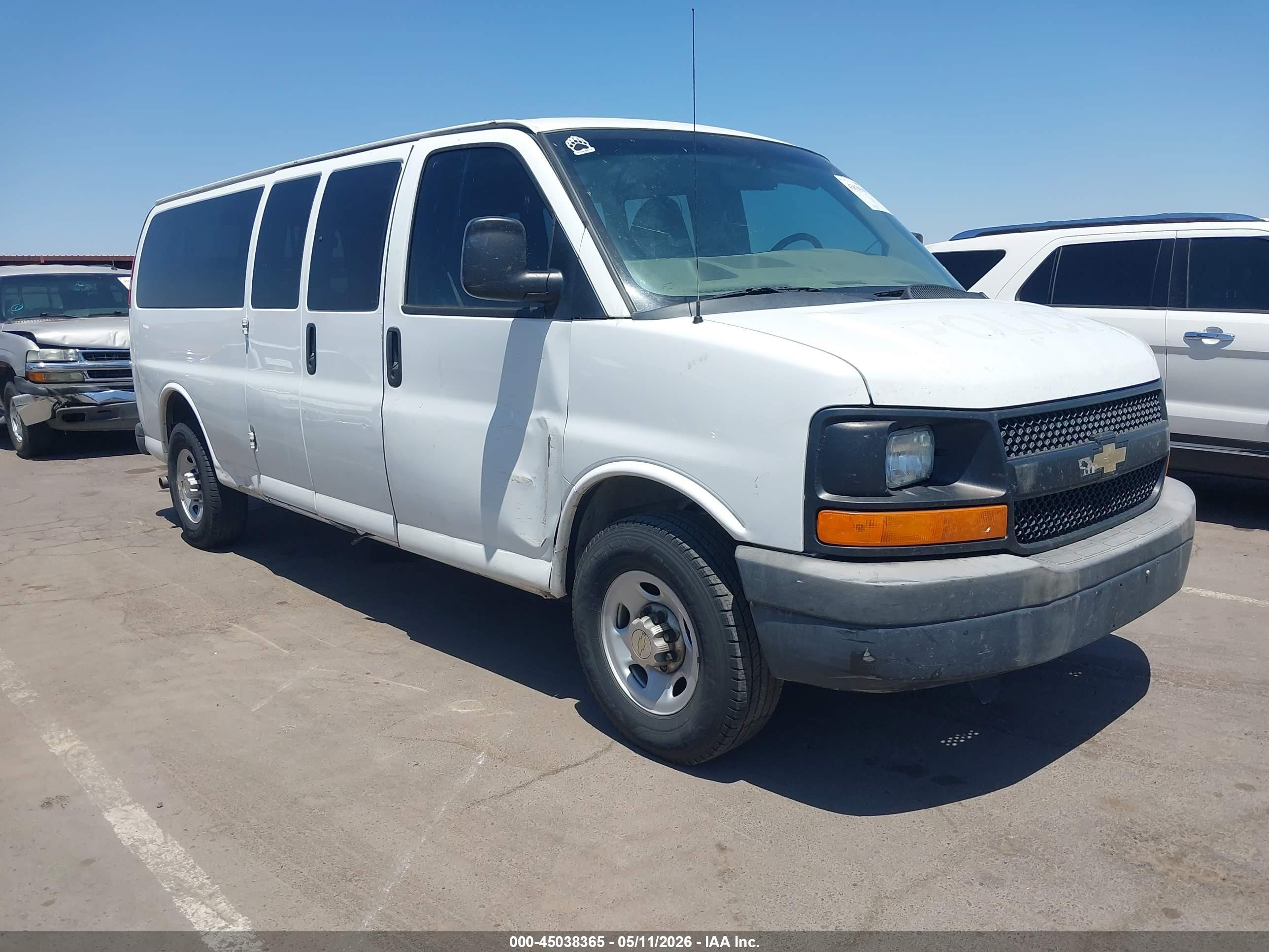 2013 Chevrolet Express 3500 Ls White vin: 1GAZGZFG0D1160366