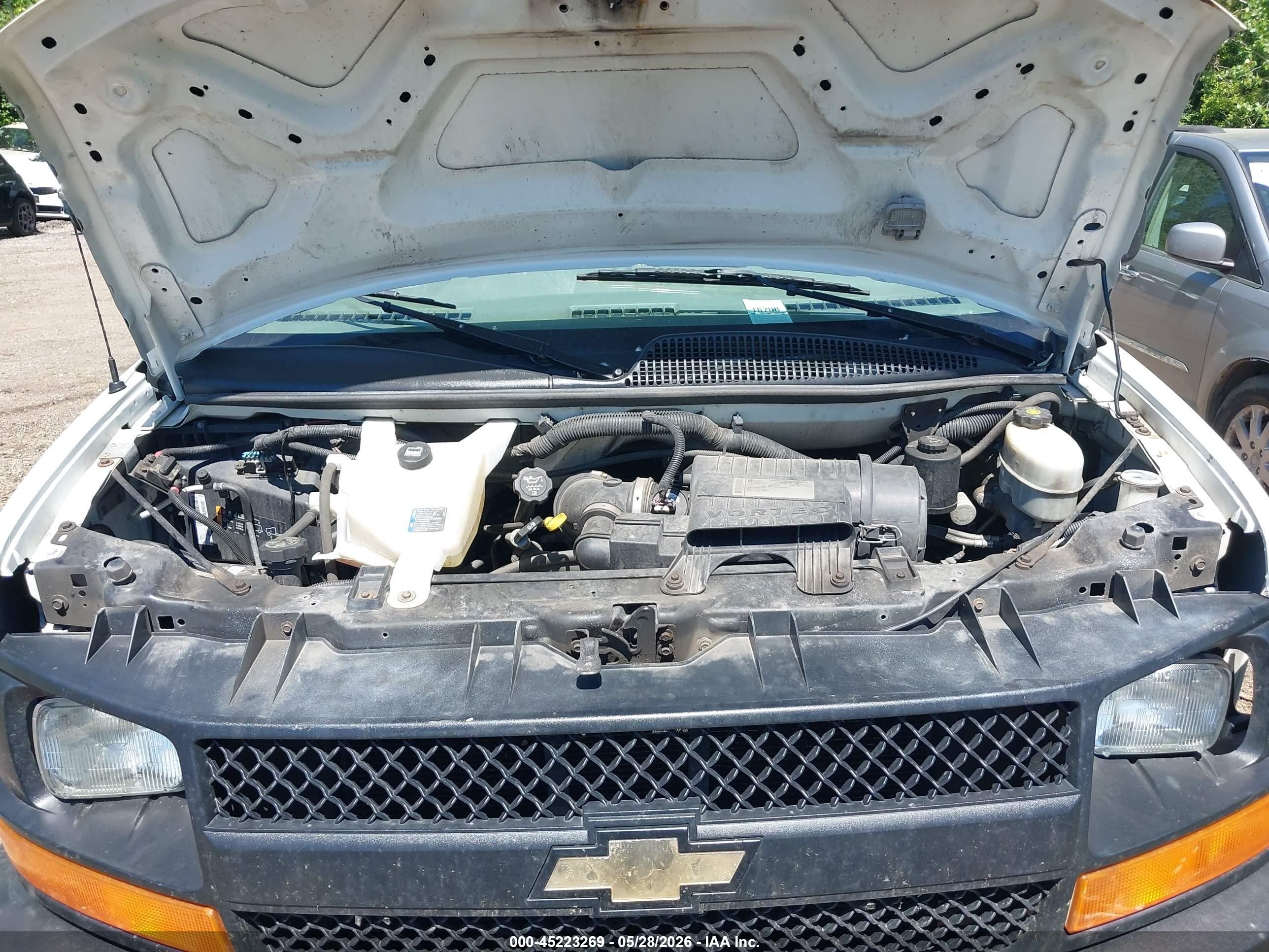 2012 Chevrolet Express 3500 Ls White vin: 1GAZGZFG1C1169656