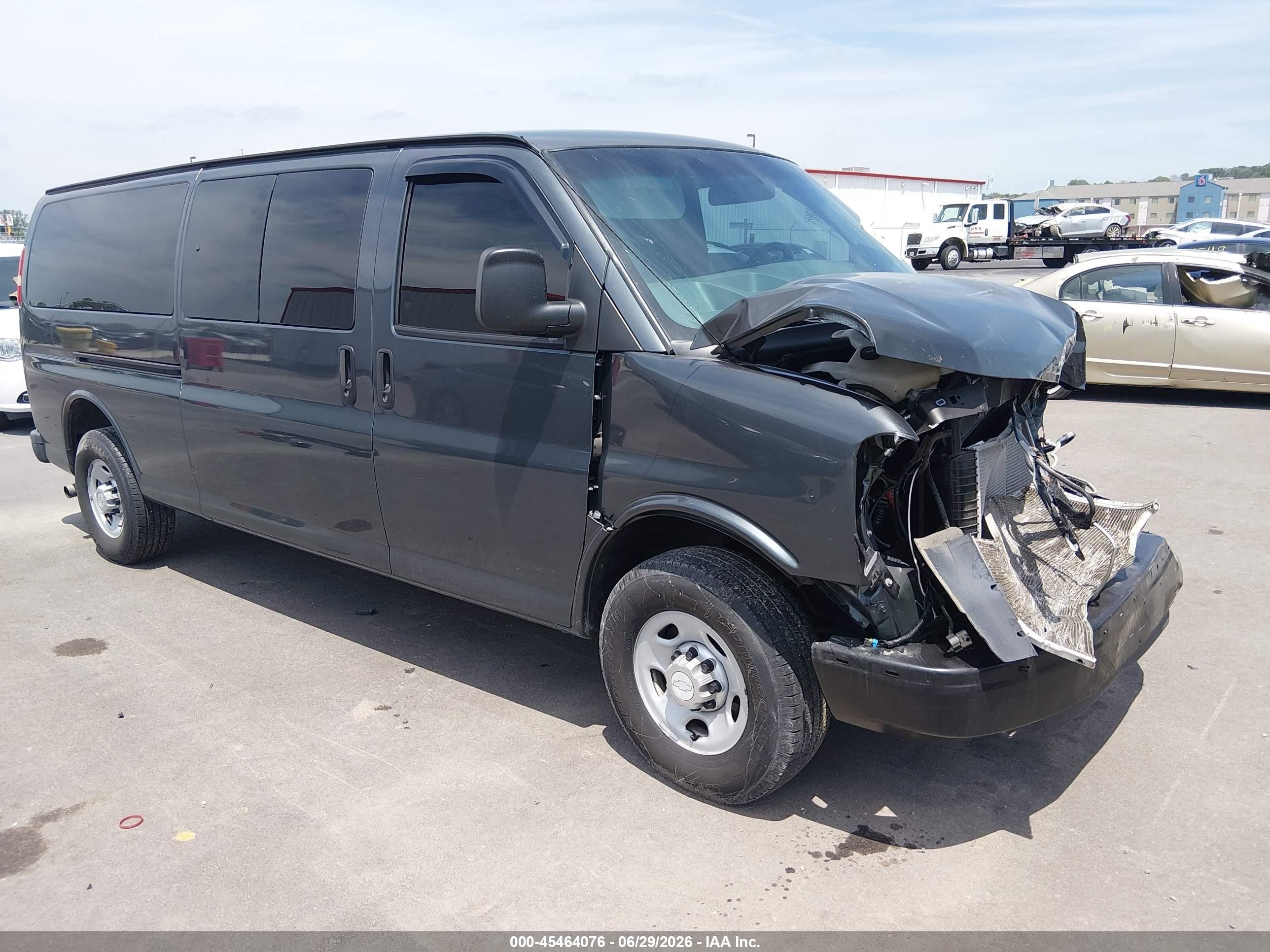 2015 Chevrolet Express 3500 Ls Gray vin: 1GAZGZFG6F1100997