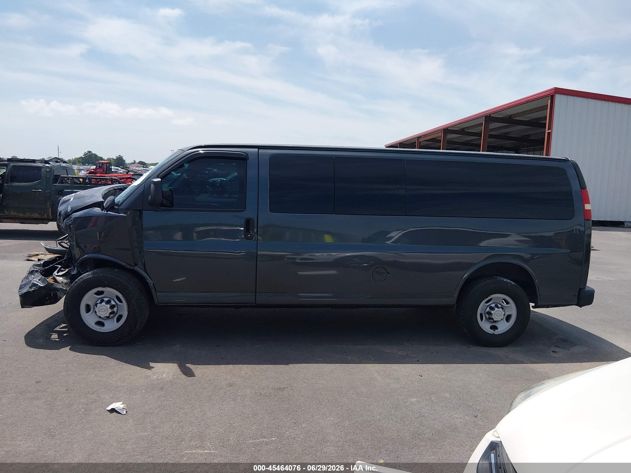 2015 Chevrolet Express 3500 Ls Gray vin: 1GAZGZFG6F1100997