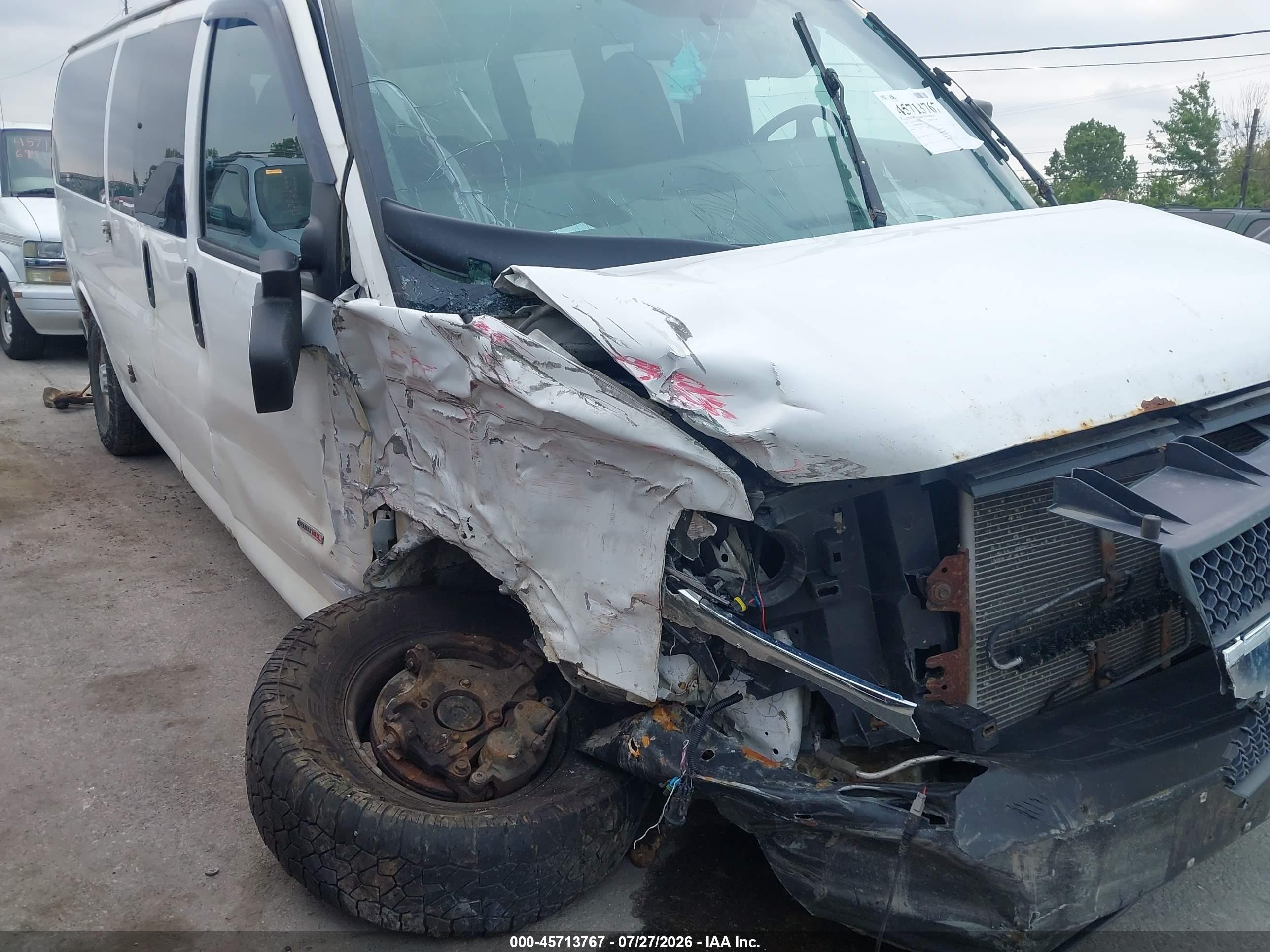2015 Chevrolet Express 3500 2ls Diesel White vin: 1GAZGZFL6F1268510