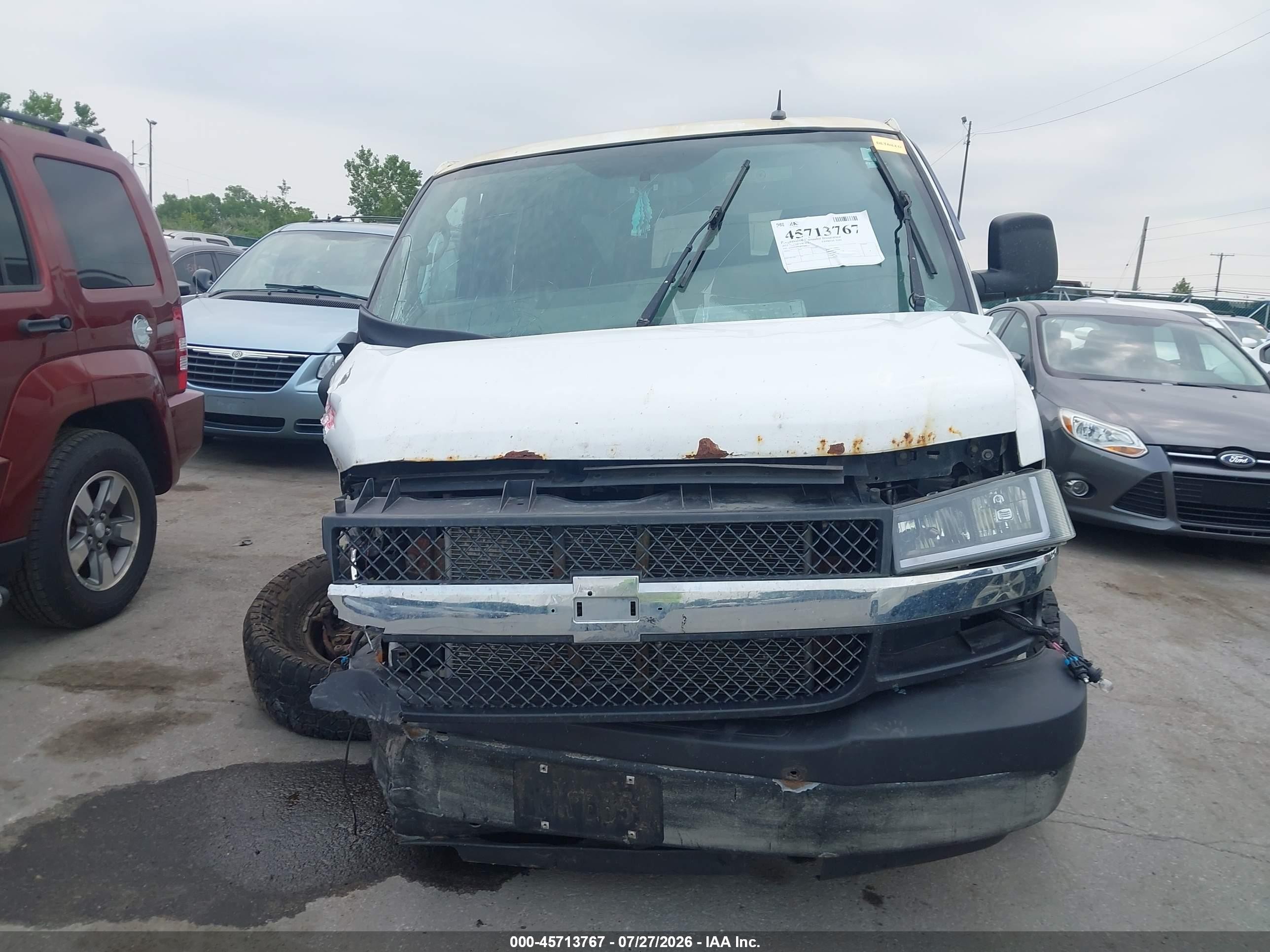 2015 Chevrolet Express 3500 2ls Diesel White vin: 1GAZGZFL6F1268510