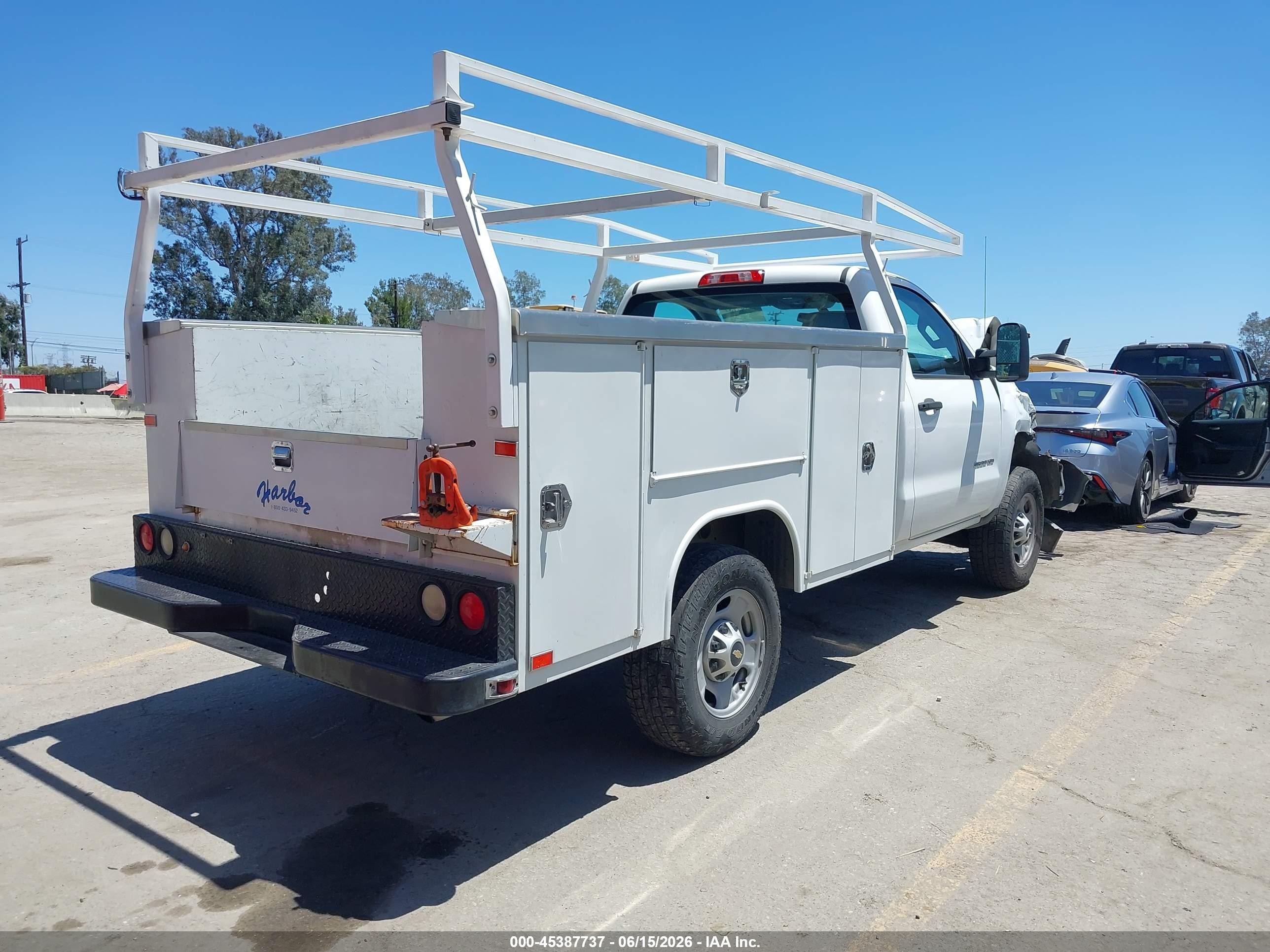 2015 Chevrolet Silverado 2500hd Work Truck White vin: 1GB0CUEG1FZ121696