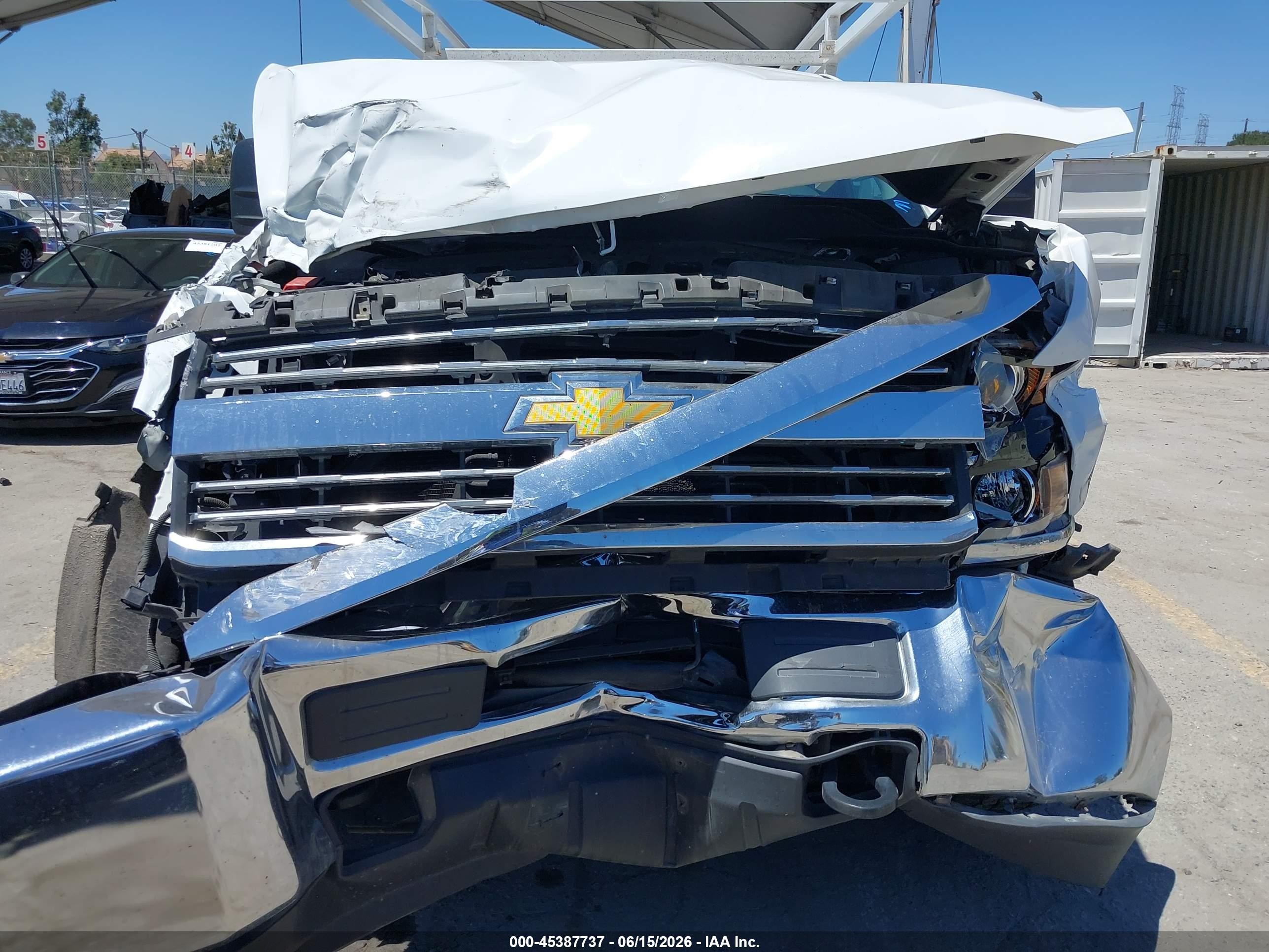 2015 Chevrolet Silverado 2500hd Work Truck White vin: 1GB0CUEG1FZ121696