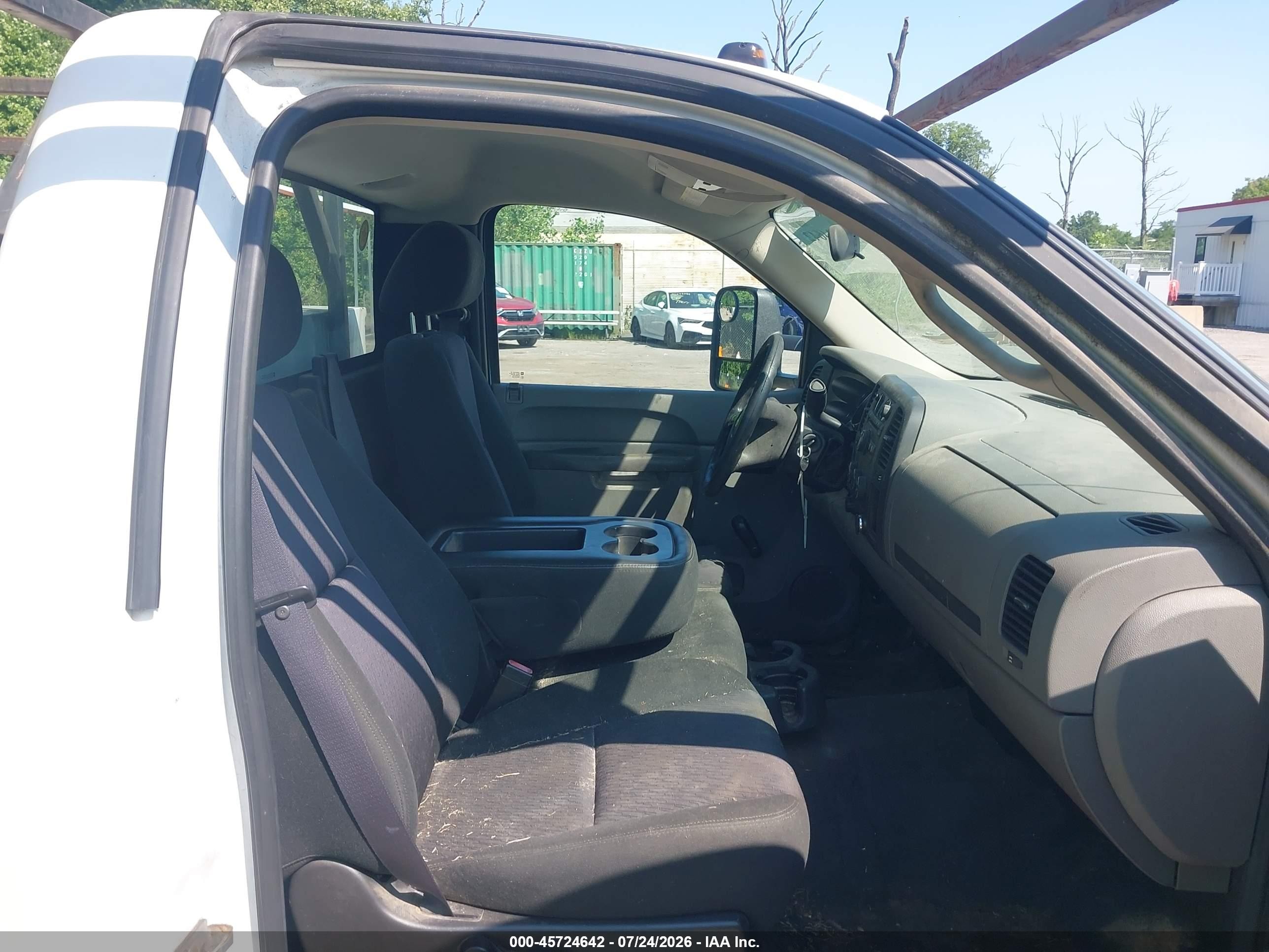 2011 Chevrolet Silverado 2500hd Work Truck White vin: 1GB0CVCG4BF259687