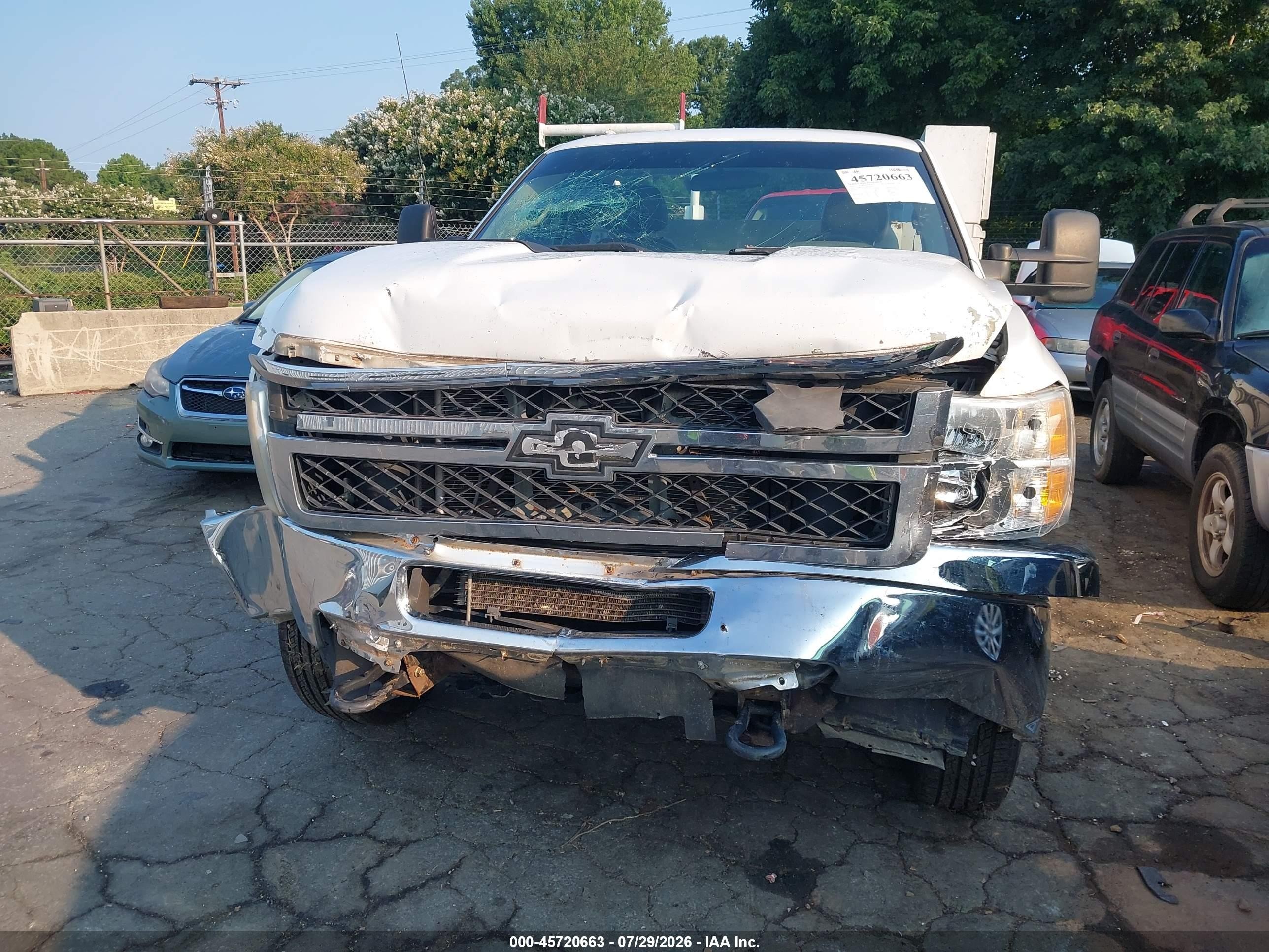 2011 Chevrolet Silverado 2500hd Work Truck White vin: 1GB0CVCG7BF140516