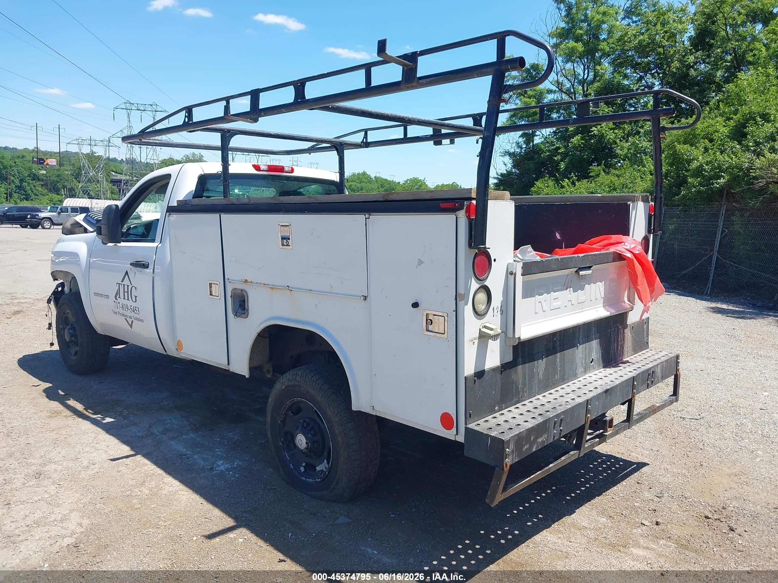 2014 Chevrolet Silverado 2500hd Work Truck White vin: 1GB0CVCG8EF114480