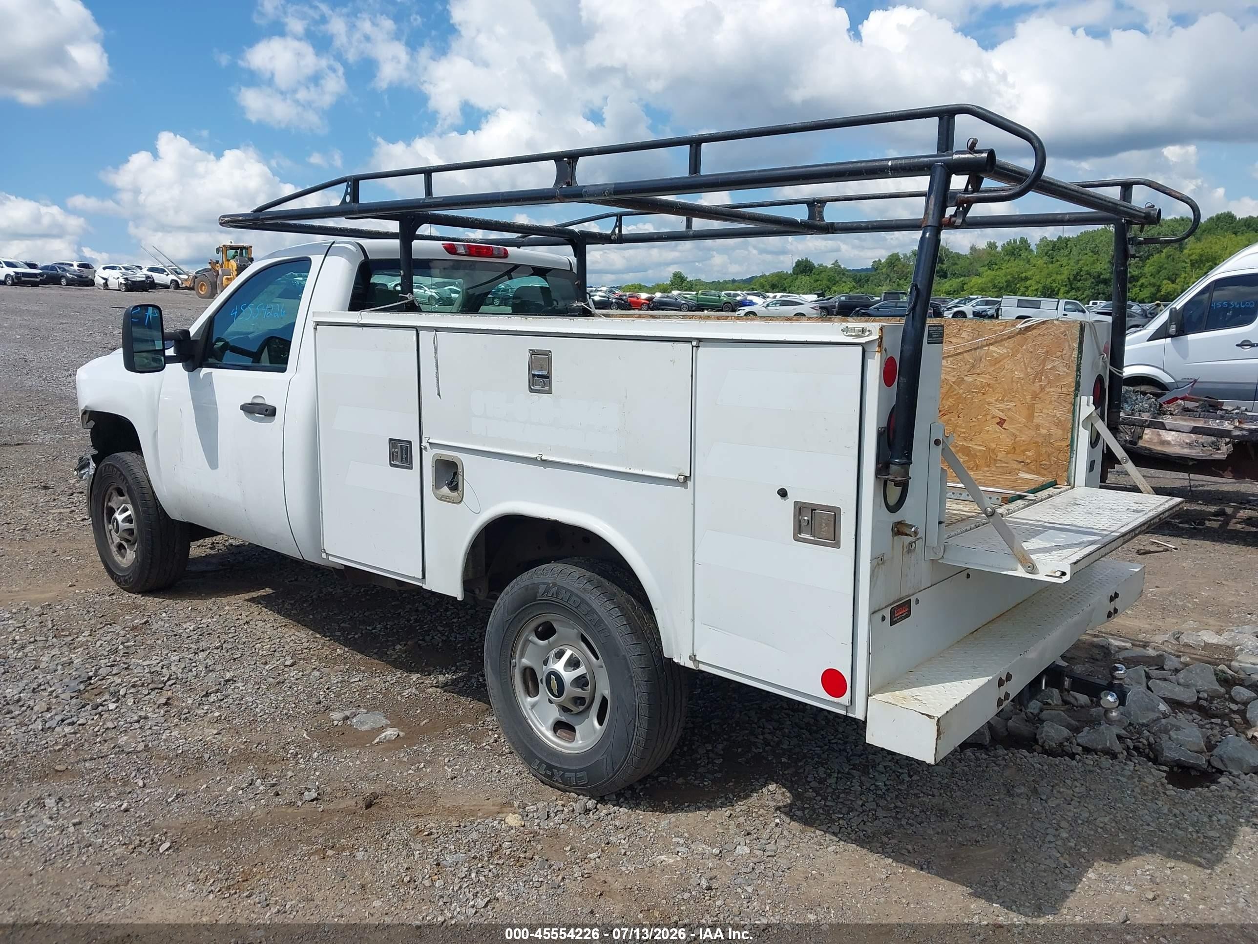 2014 Chevrolet Silverado 2500hd Work Truck White vin: 1GB0CVCG8EF167499