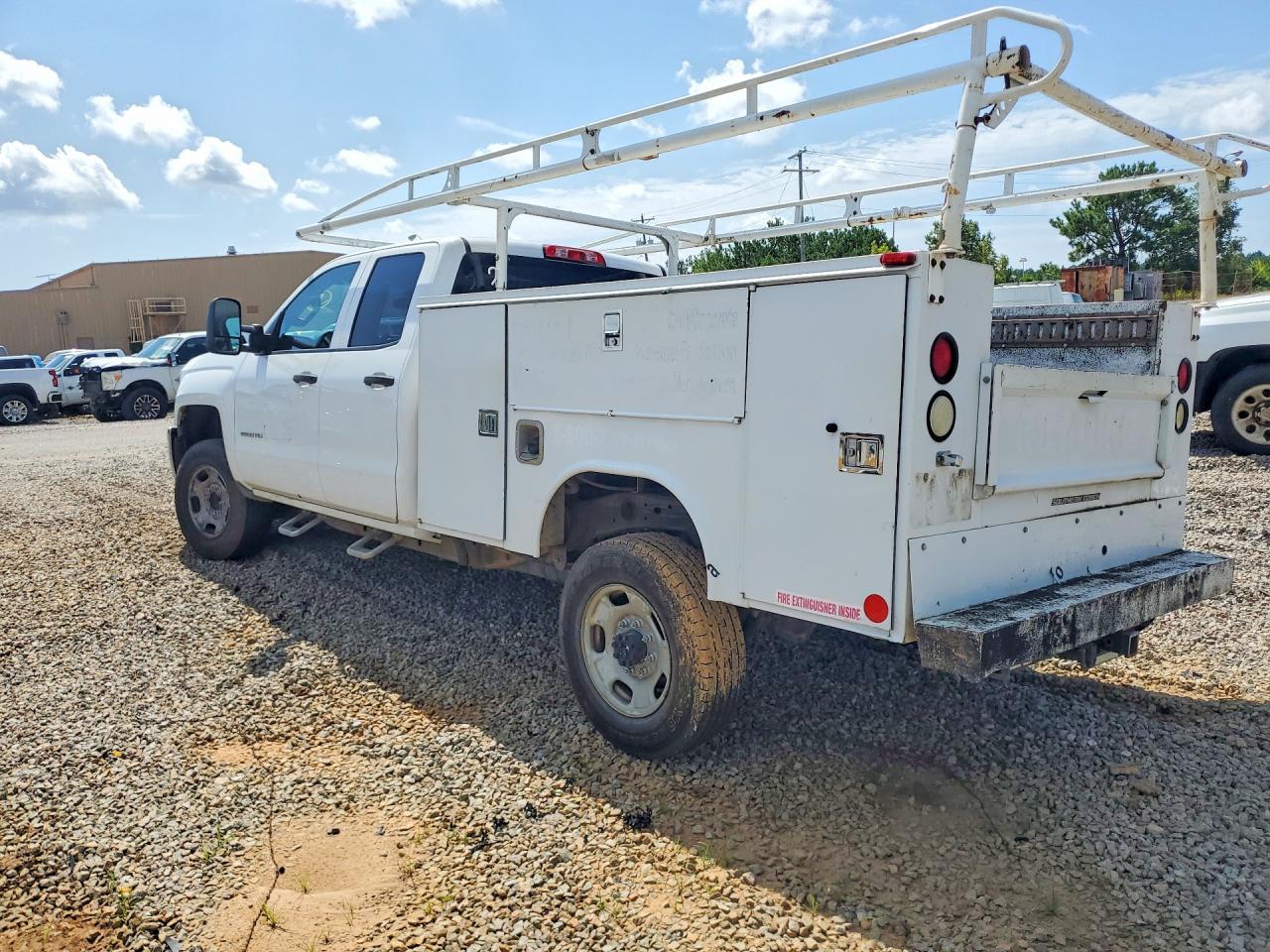 2015 Chevrolet Silverado C2500 Heavy Duty White vin: 1GB2CUEG3FZ129596