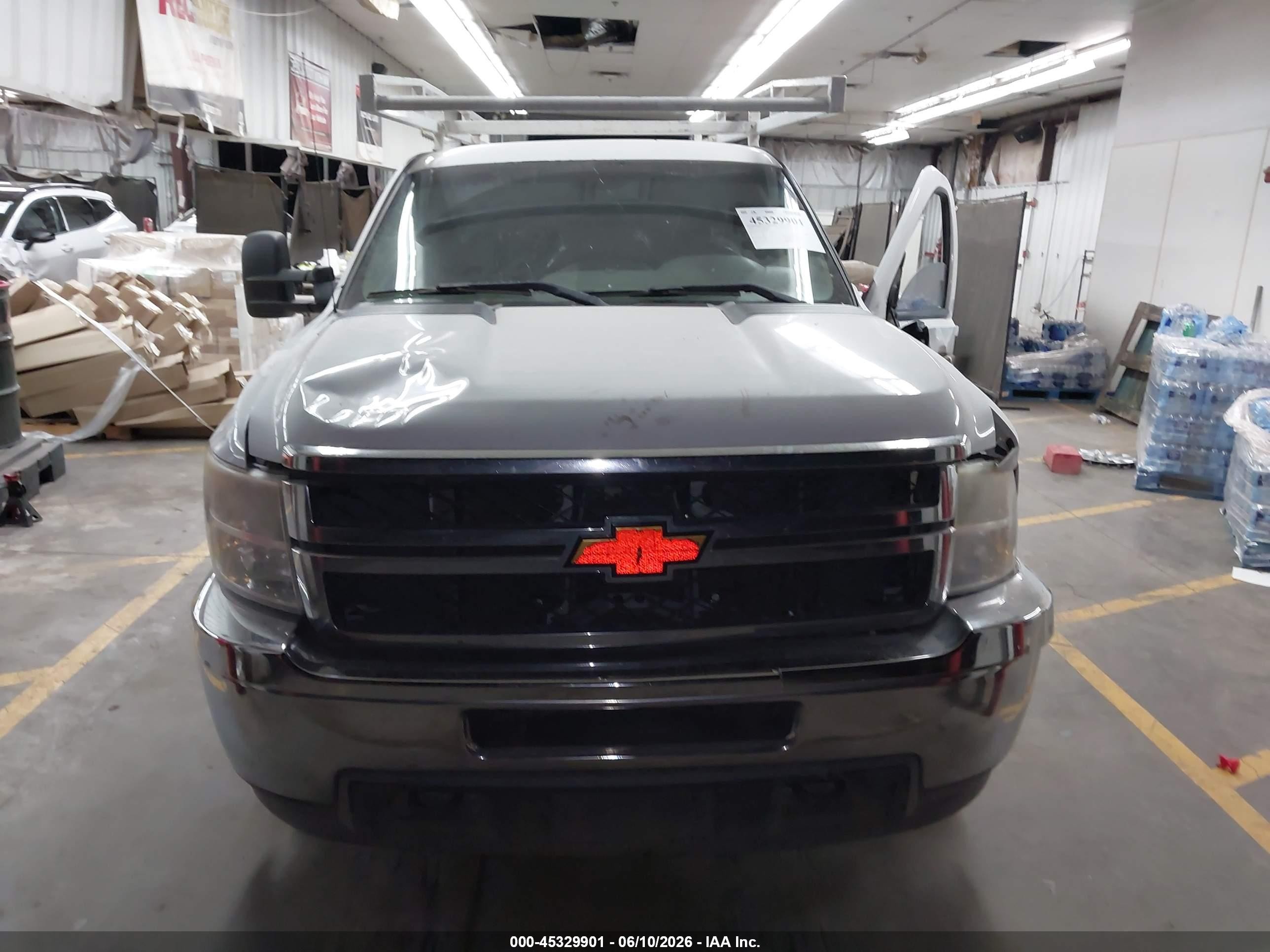2013 Chevrolet Silverado 2500hd Work Truck White vin: 1GB2CVCG5DZ306347