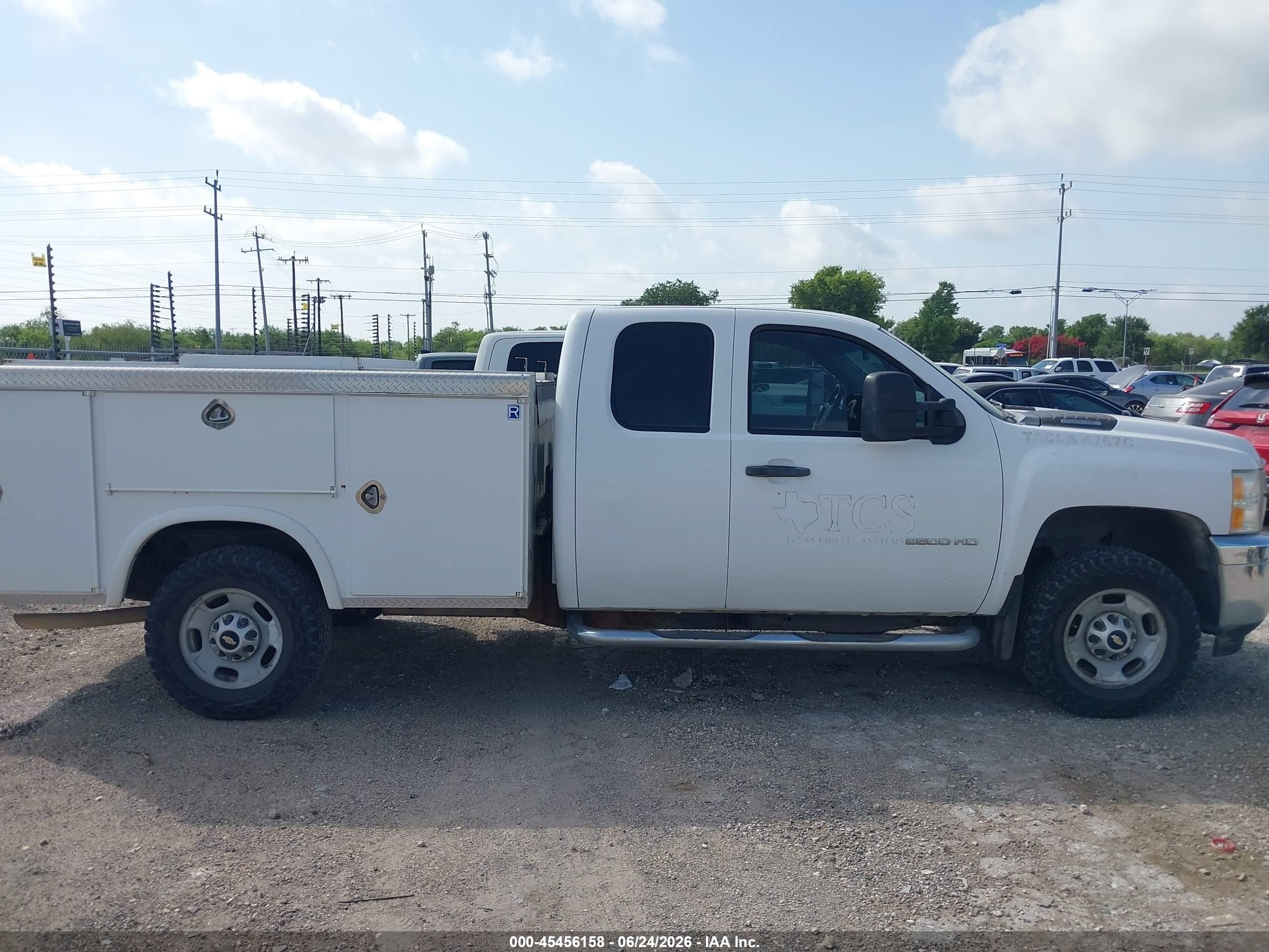 2013 Chevrolet Silverado 2500hd Work Truck White vin: 1GB2CVCGXDZ280523