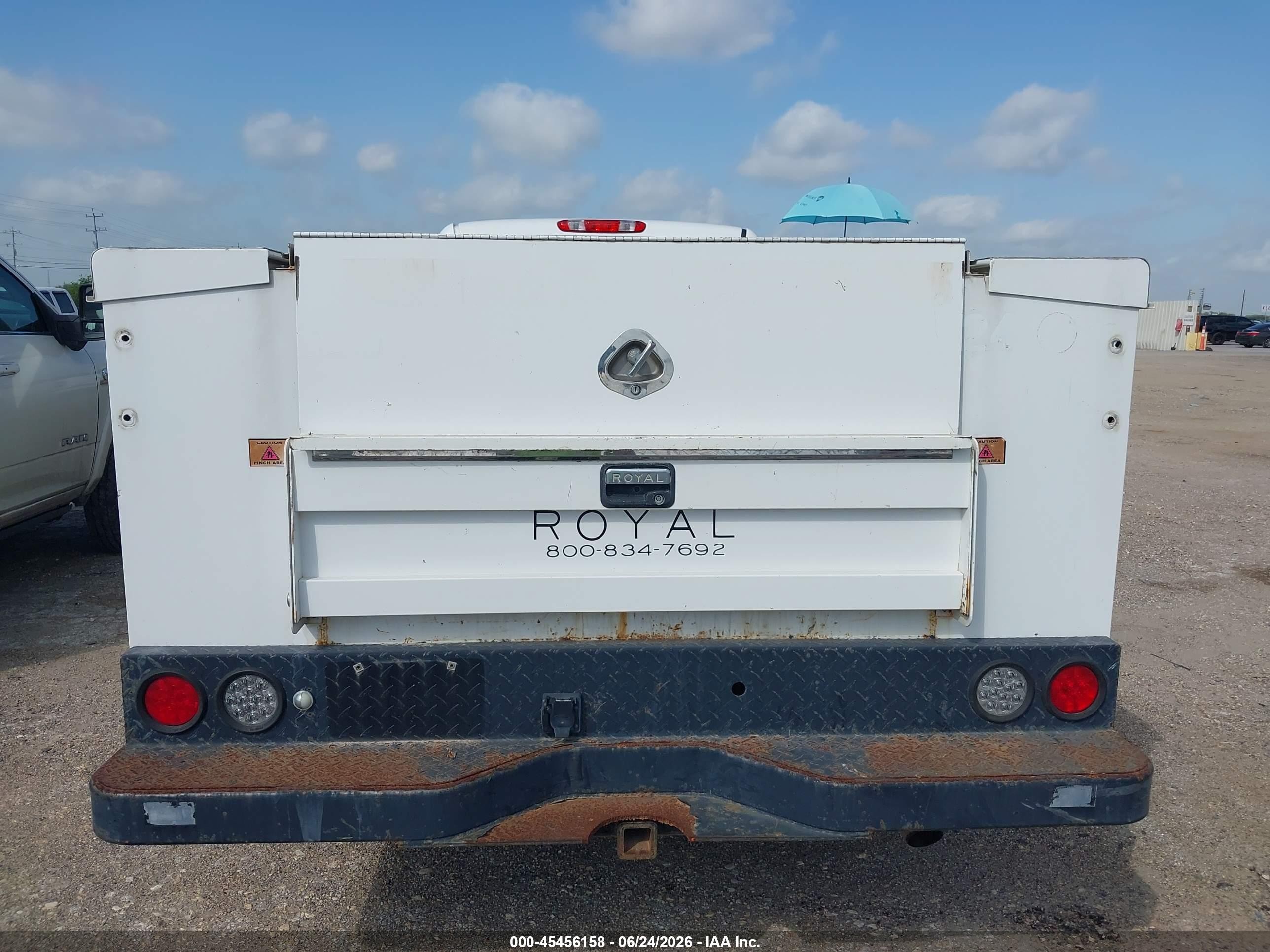 2013 Chevrolet Silverado 2500hd Work Truck White vin: 1GB2CVCGXDZ280523