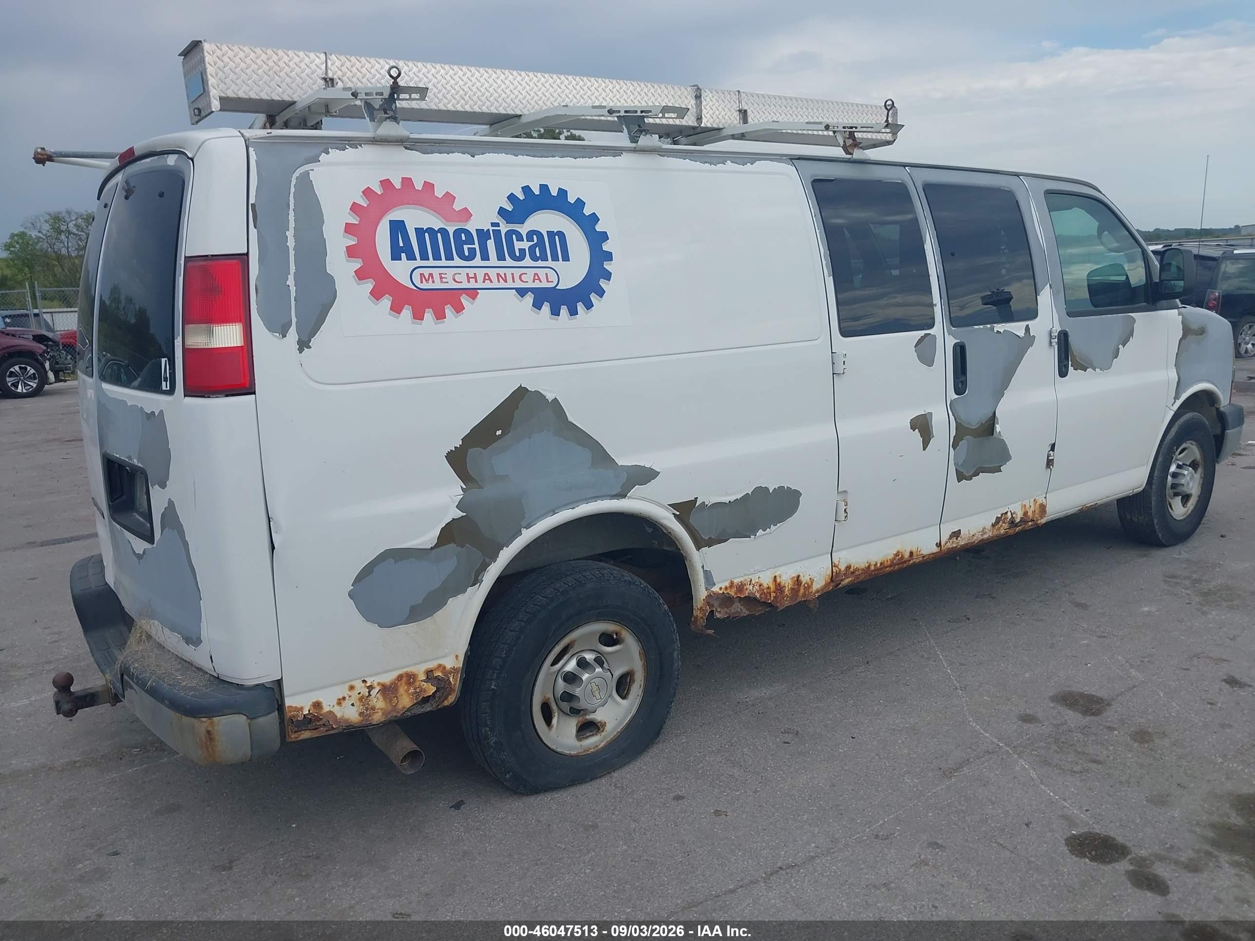 2010 Chevrolet Express 3500 Work Van White vin: 1GB2GUDG6A1121263