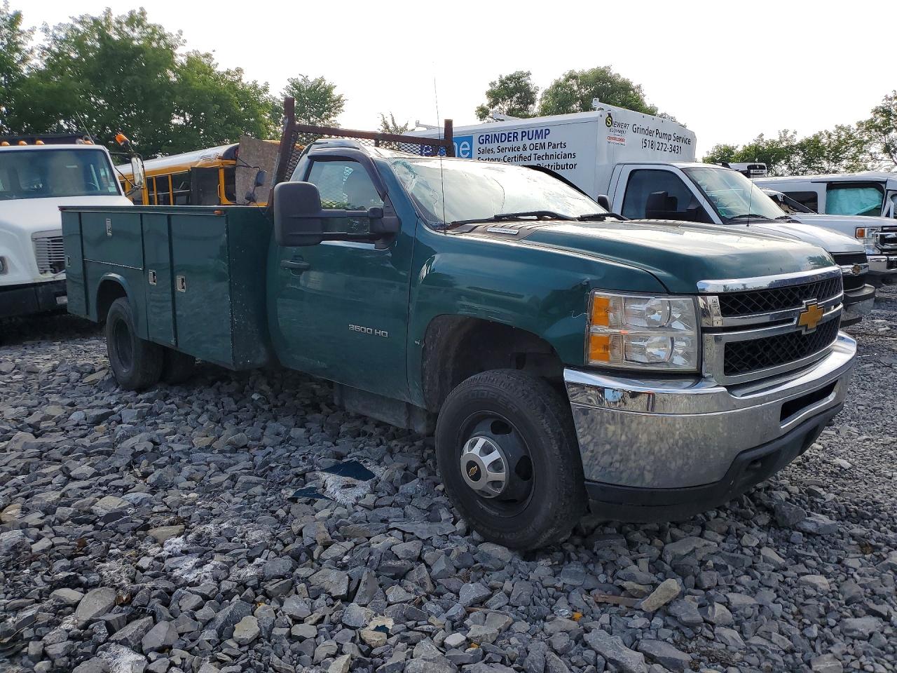 2013 Chevrolet Silverado C3500 Green vin: 1GB3CZC87DF162287