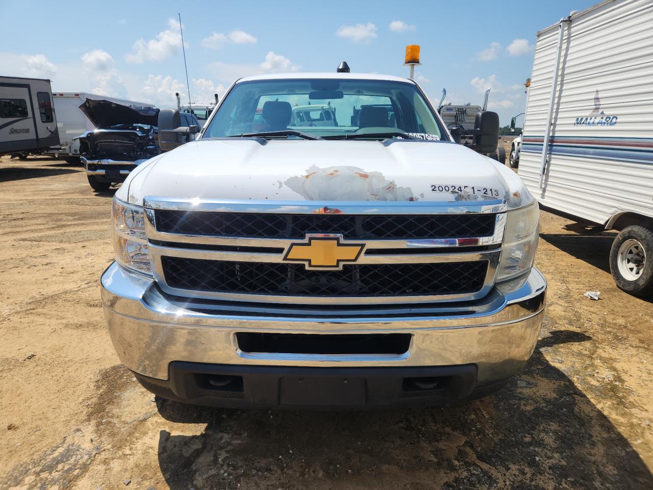 2013 Chevrolet Silverado C3500 Белый vin: 1GB3CZCG4DF230553 Damage: Left Head Lamp, Faded, Repair Required