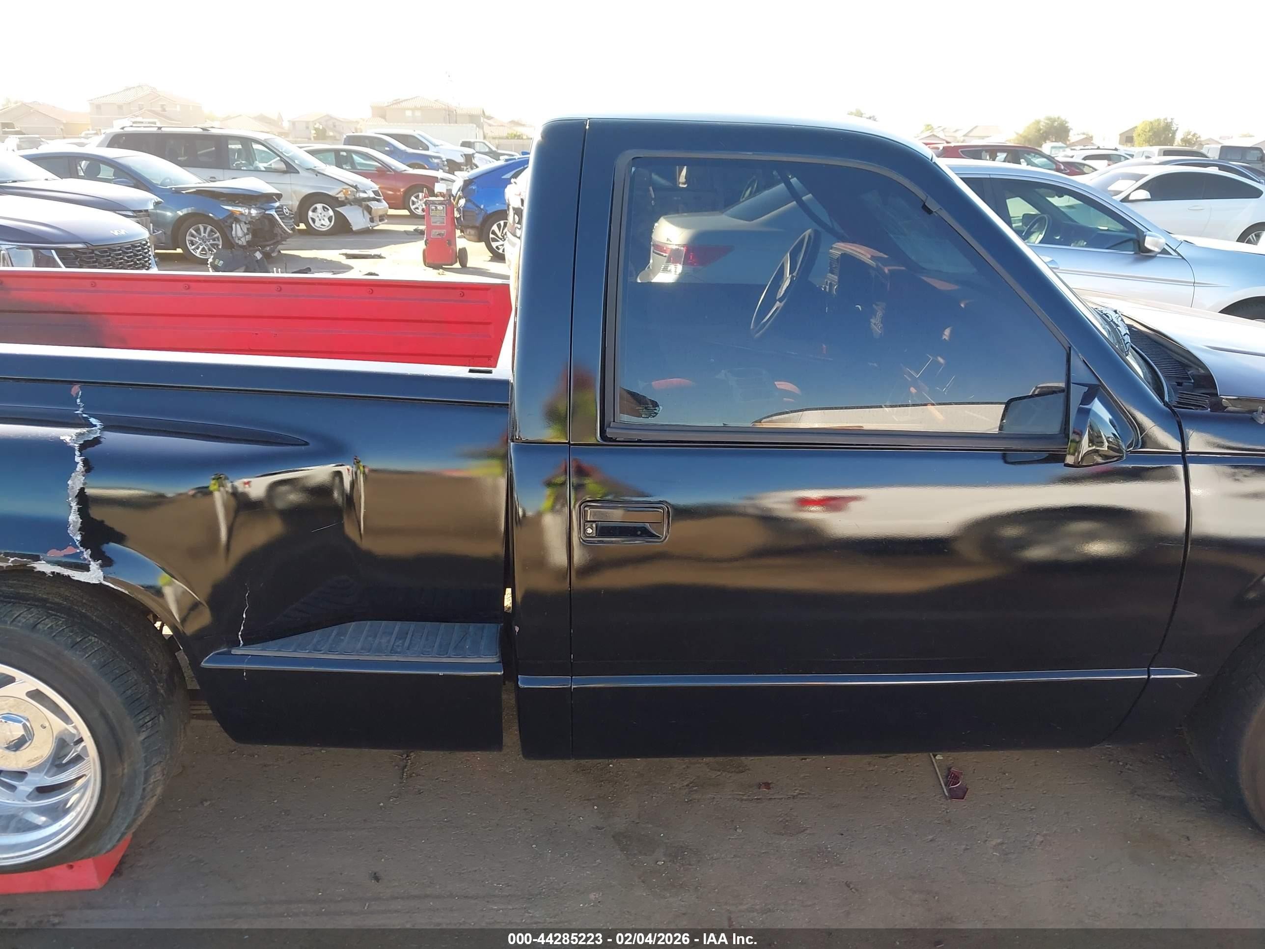 1993 Chevrolet Gmt-400 C1500 Black vin: 1GBDC14K5PZ255165