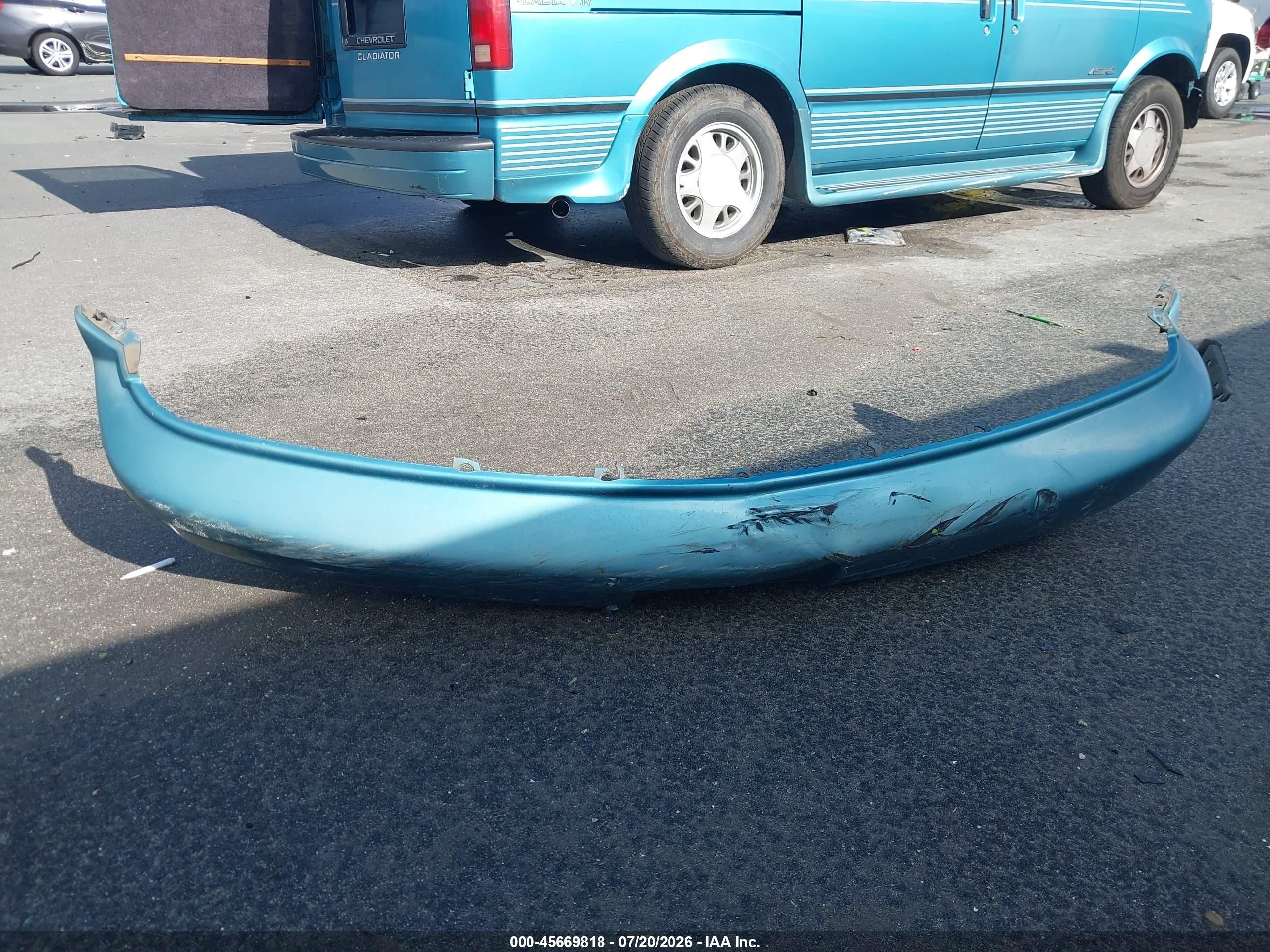 1995 Chevrolet Astro   Light Blue vin: 1GBDM19W0SB226540
