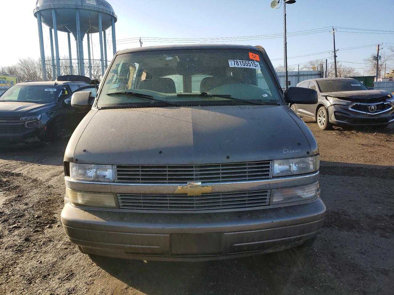 1999 Chevrolet Astro Two Tone vin: 1GBDM19W9XB154499