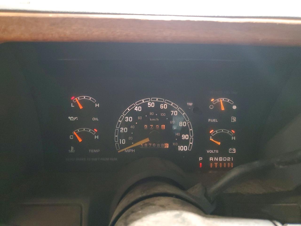 1993 Chev Astro White vin: 1GBDM19Z3PB207871