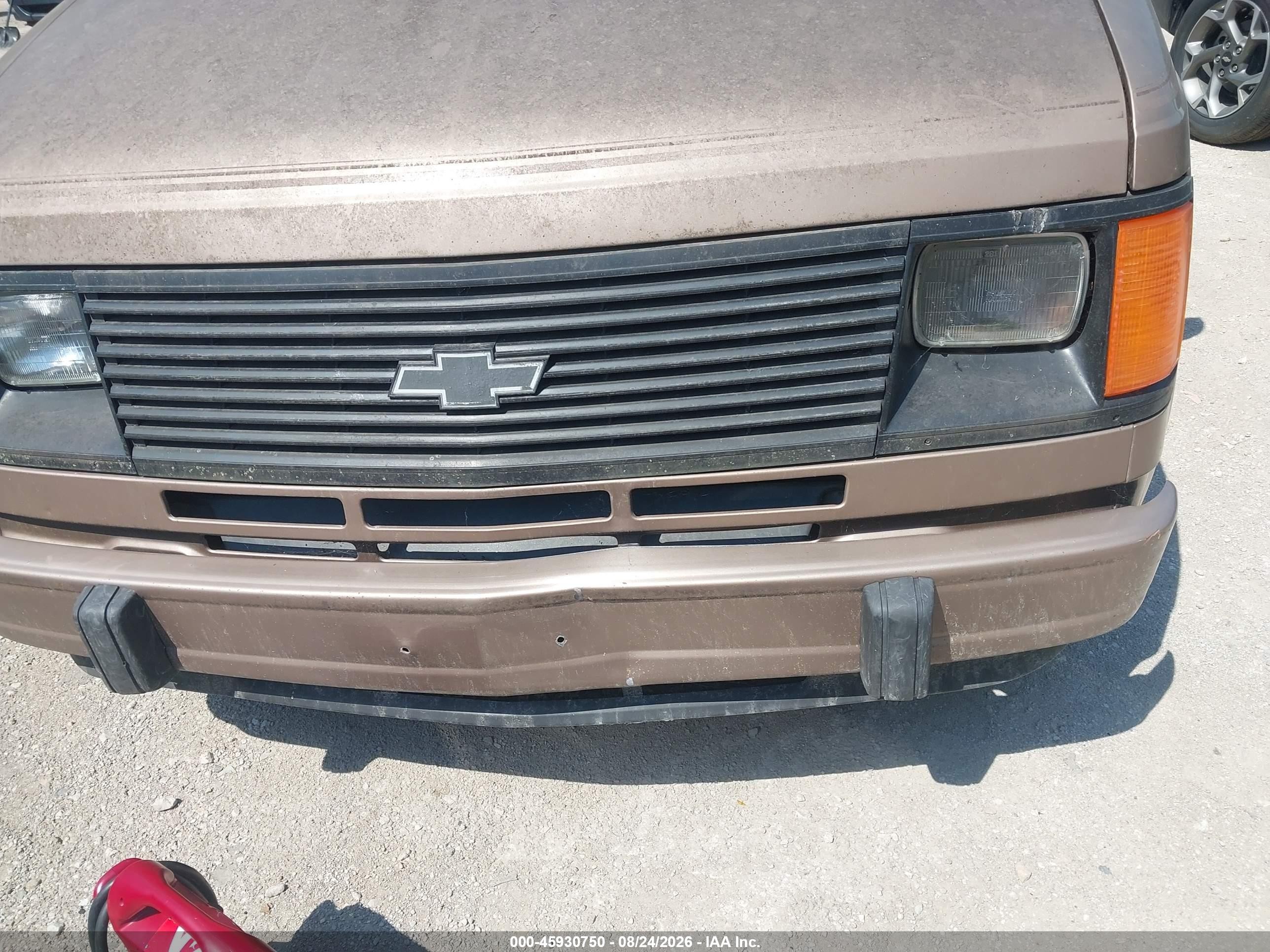1994 Chevrolet Astro   Brown vin: 1GBDM19Z6RB225459