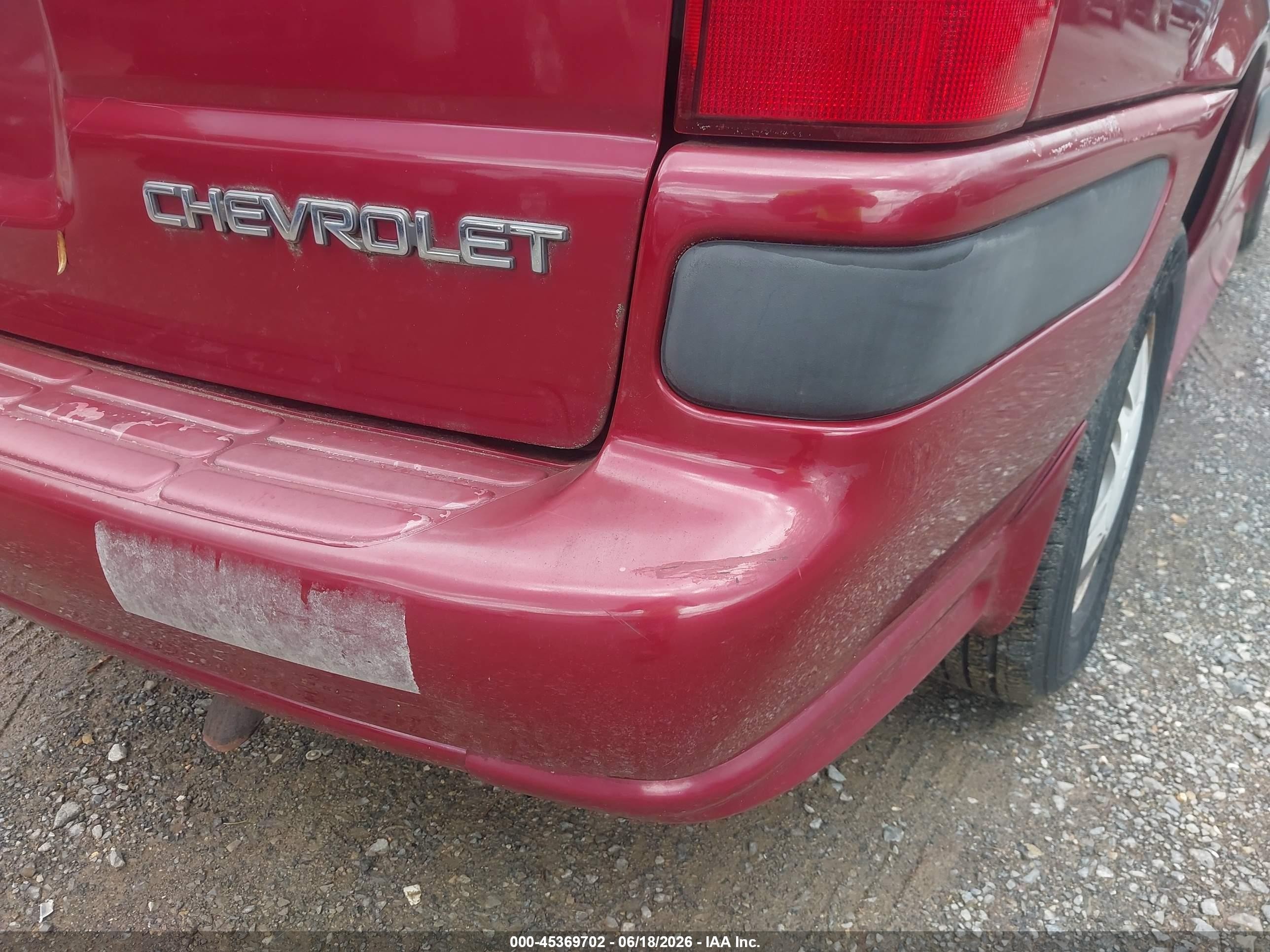 2004 Chevrolet Venture Ls W/y3g Mobility Red vin: 1GBDX23EX4D195110