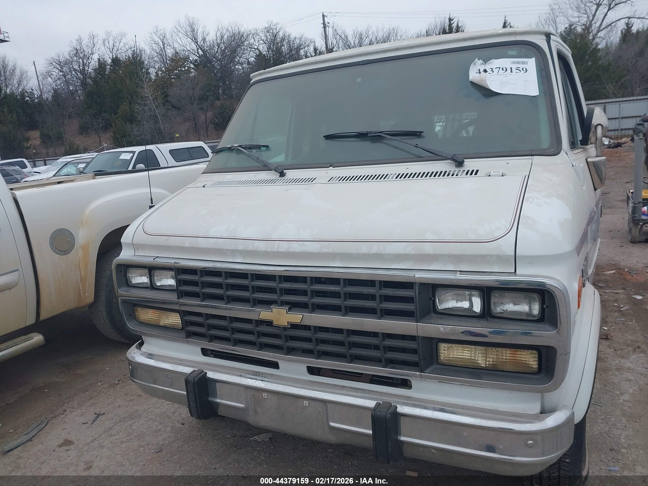 1994 Chevrolet G20   White vin: 1GBEG25K3RF186929