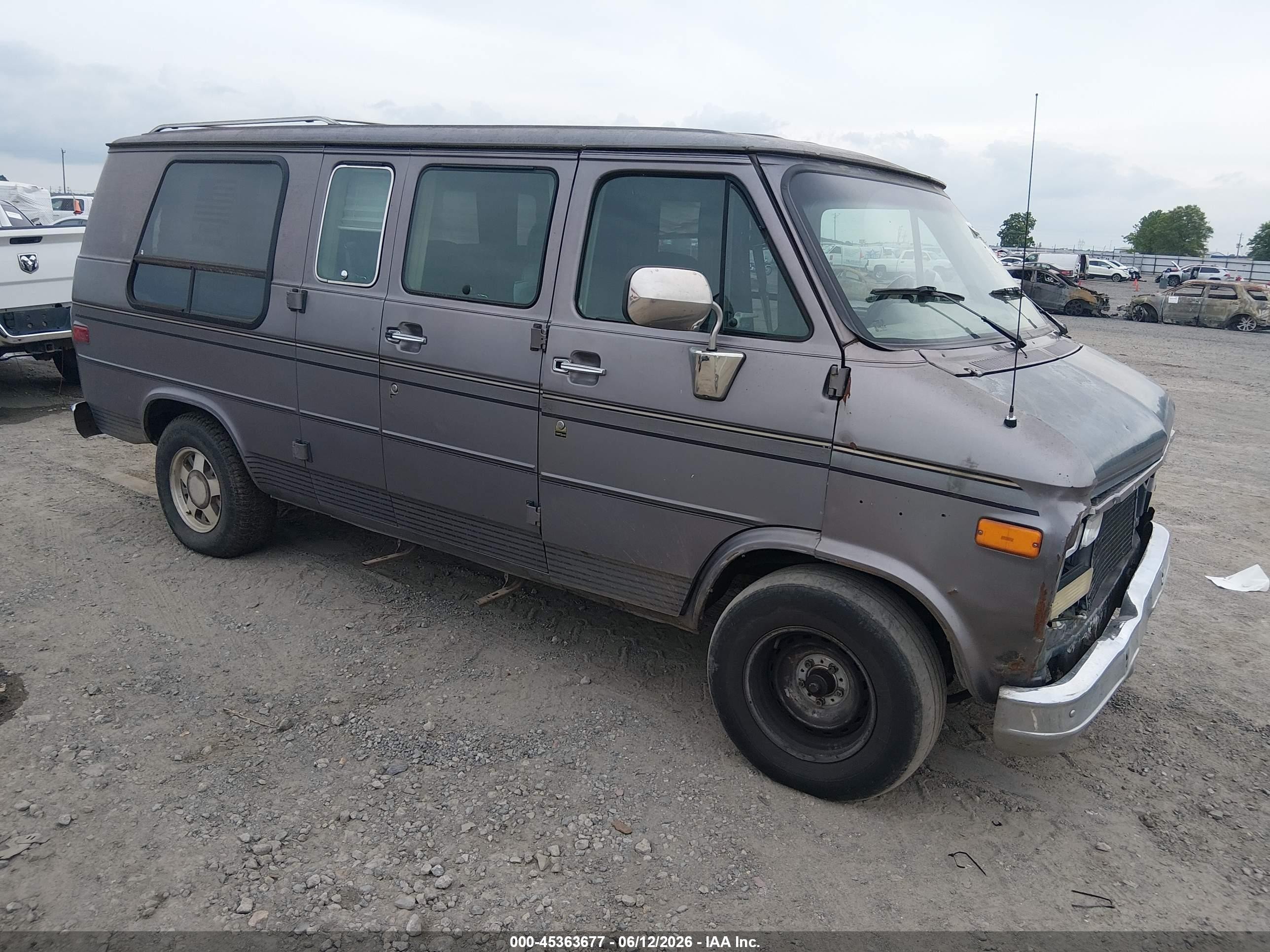 1995 Chevrolet G20   Gray vin: 1GBEG25K6SF166311