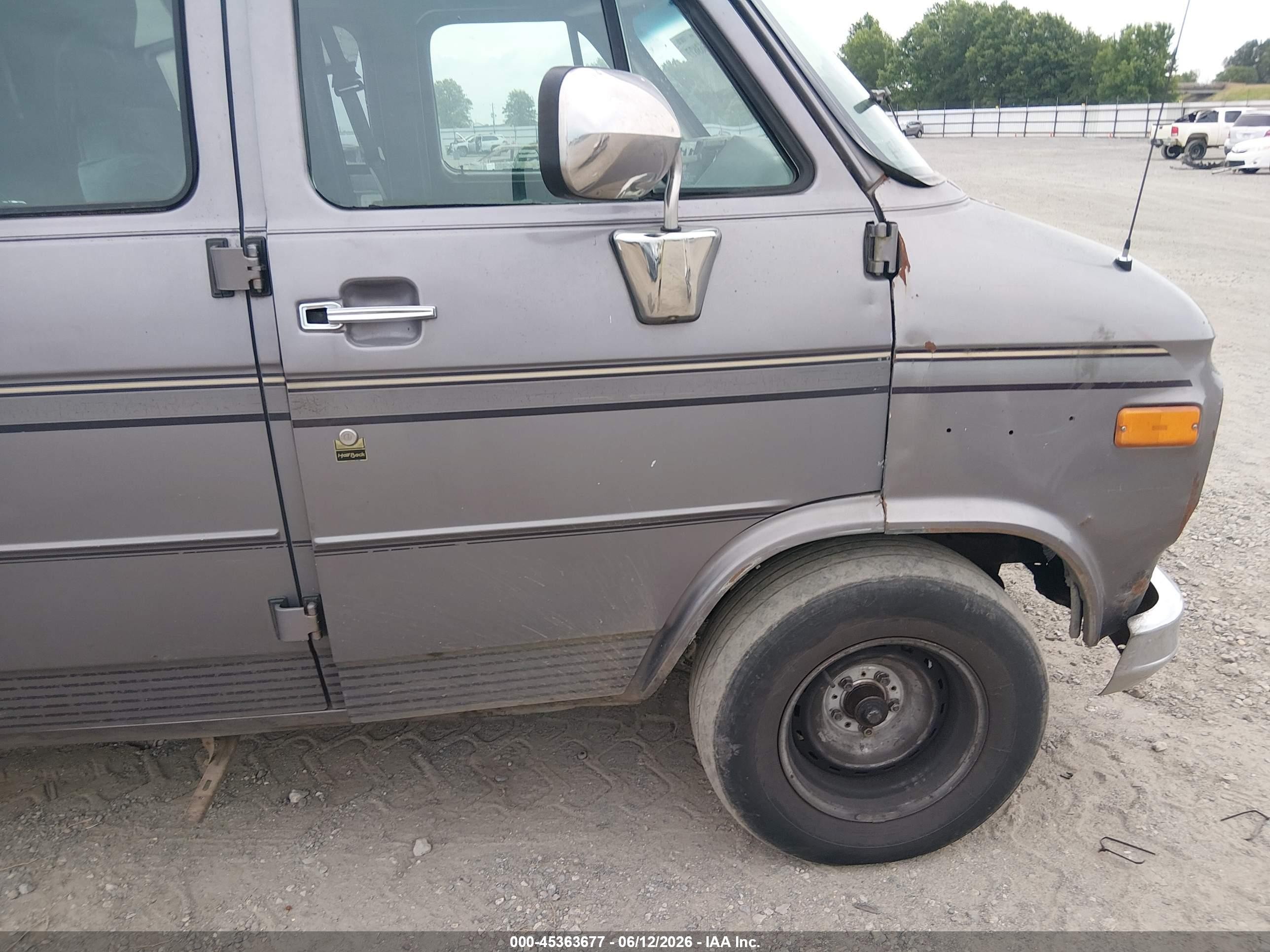 1995 Chevrolet G20   Gray vin: 1GBEG25K6SF166311