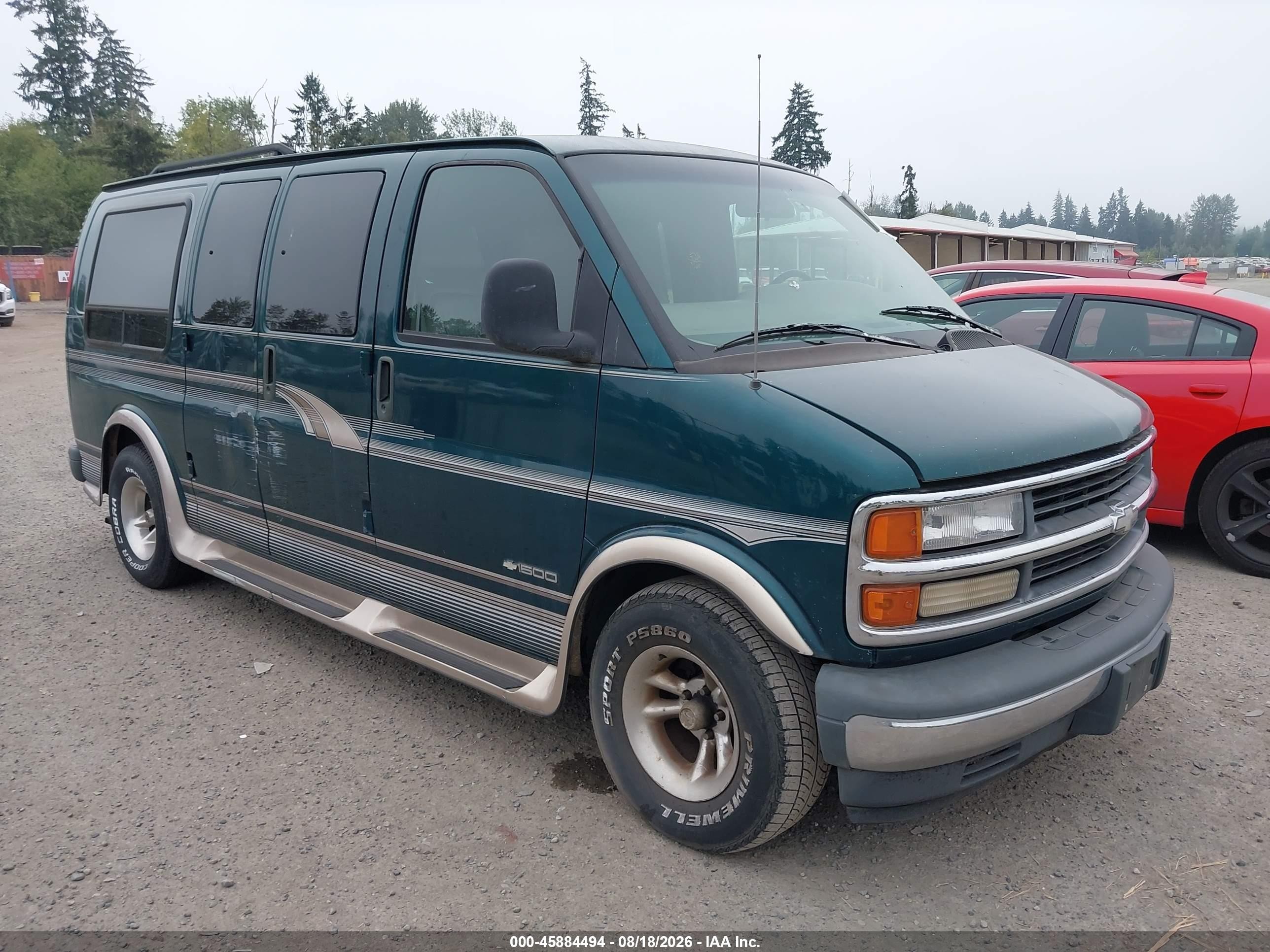 1997 Chevrolet Chevy G1500 Upfitter Pkg. Green vin: 1GBFG15R3V1059262
