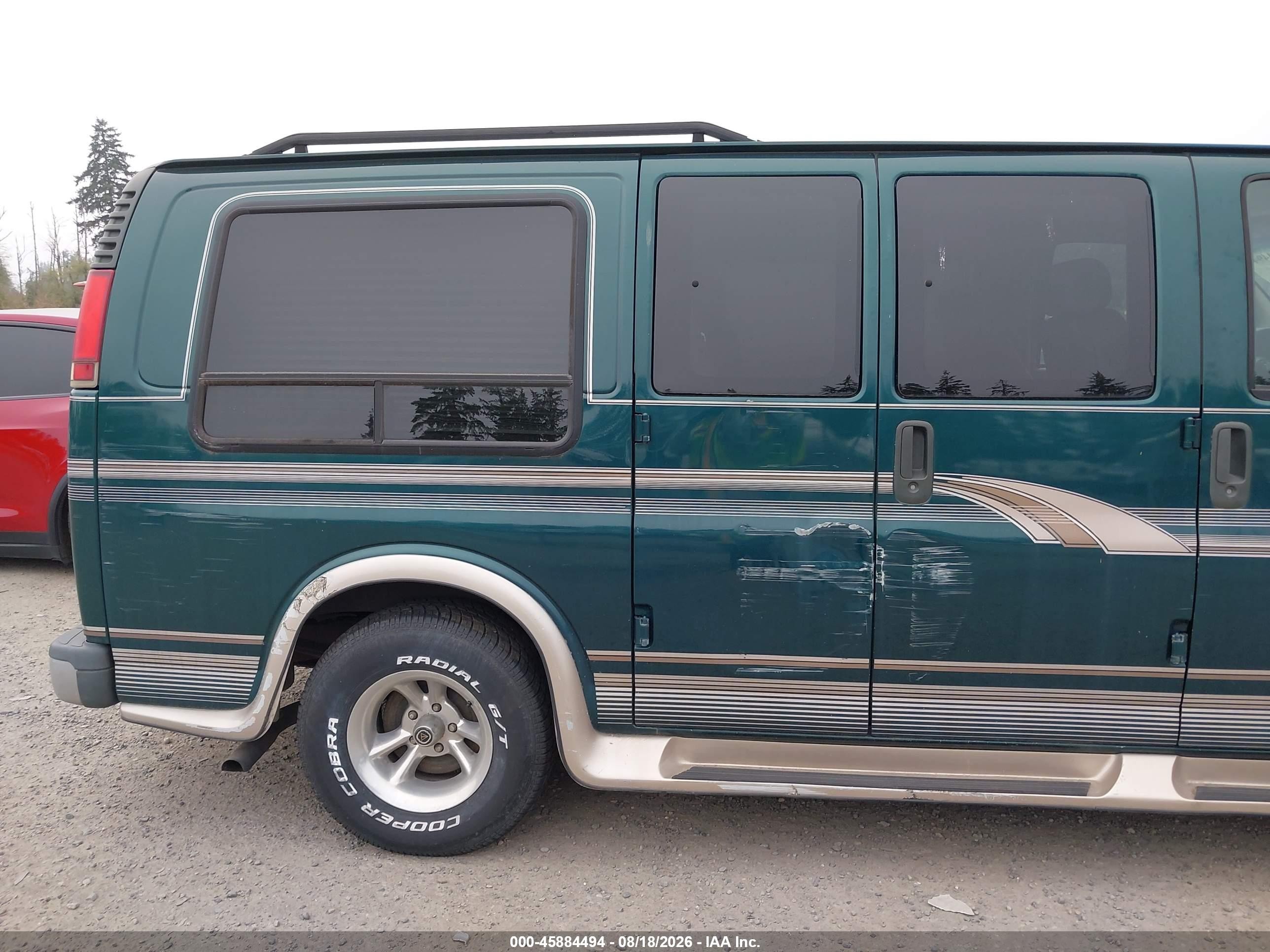 1997 Chevrolet Chevy G1500 Upfitter Pkg. Green vin: 1GBFG15R3V1059262