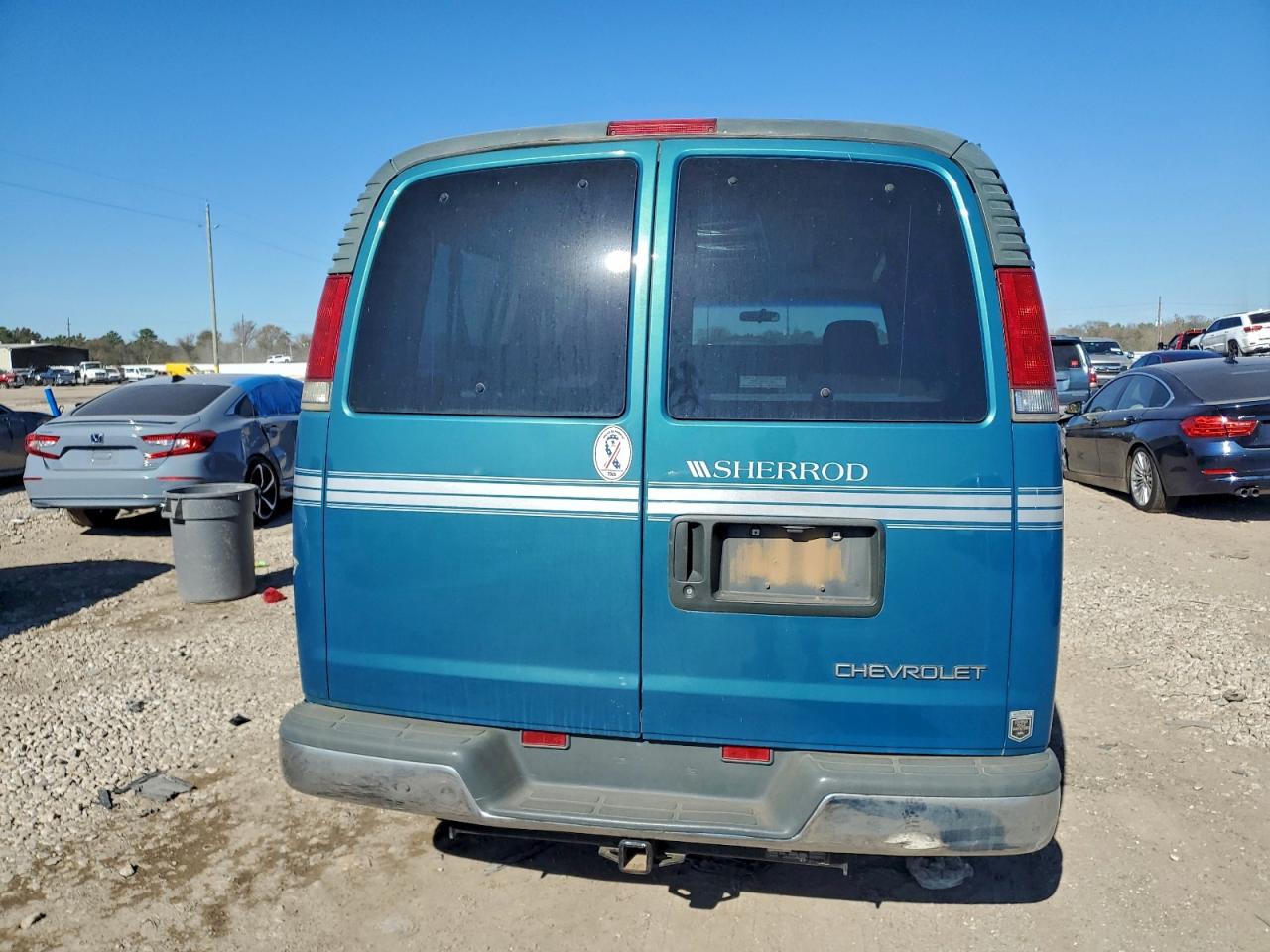 1998 Chevrolet Express G1500 Turquoise vin: 1GBFG15R6W1027892