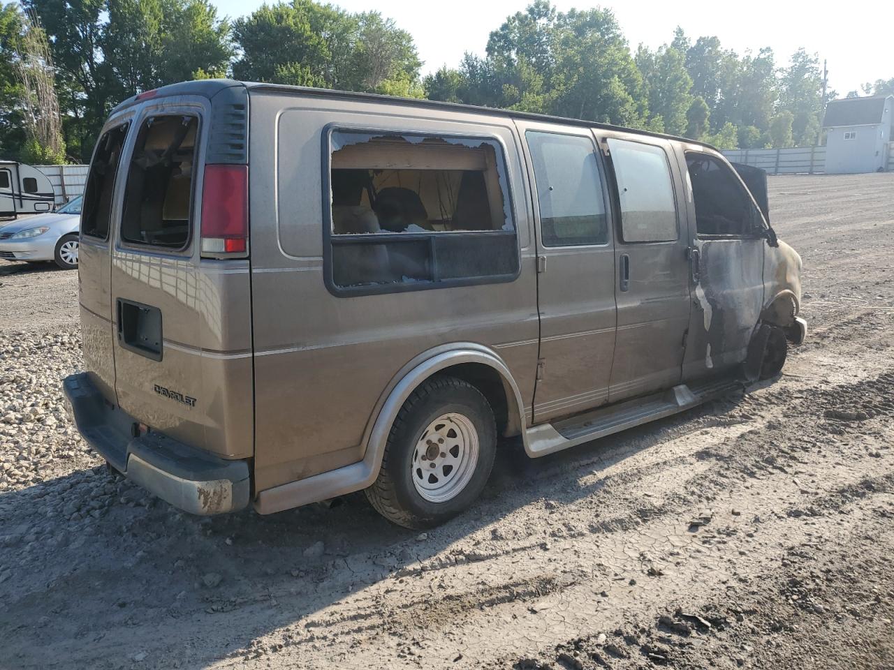 1996 Chevrolet G10 Желто-коричневый vin: 1GBFG15R7T1013186