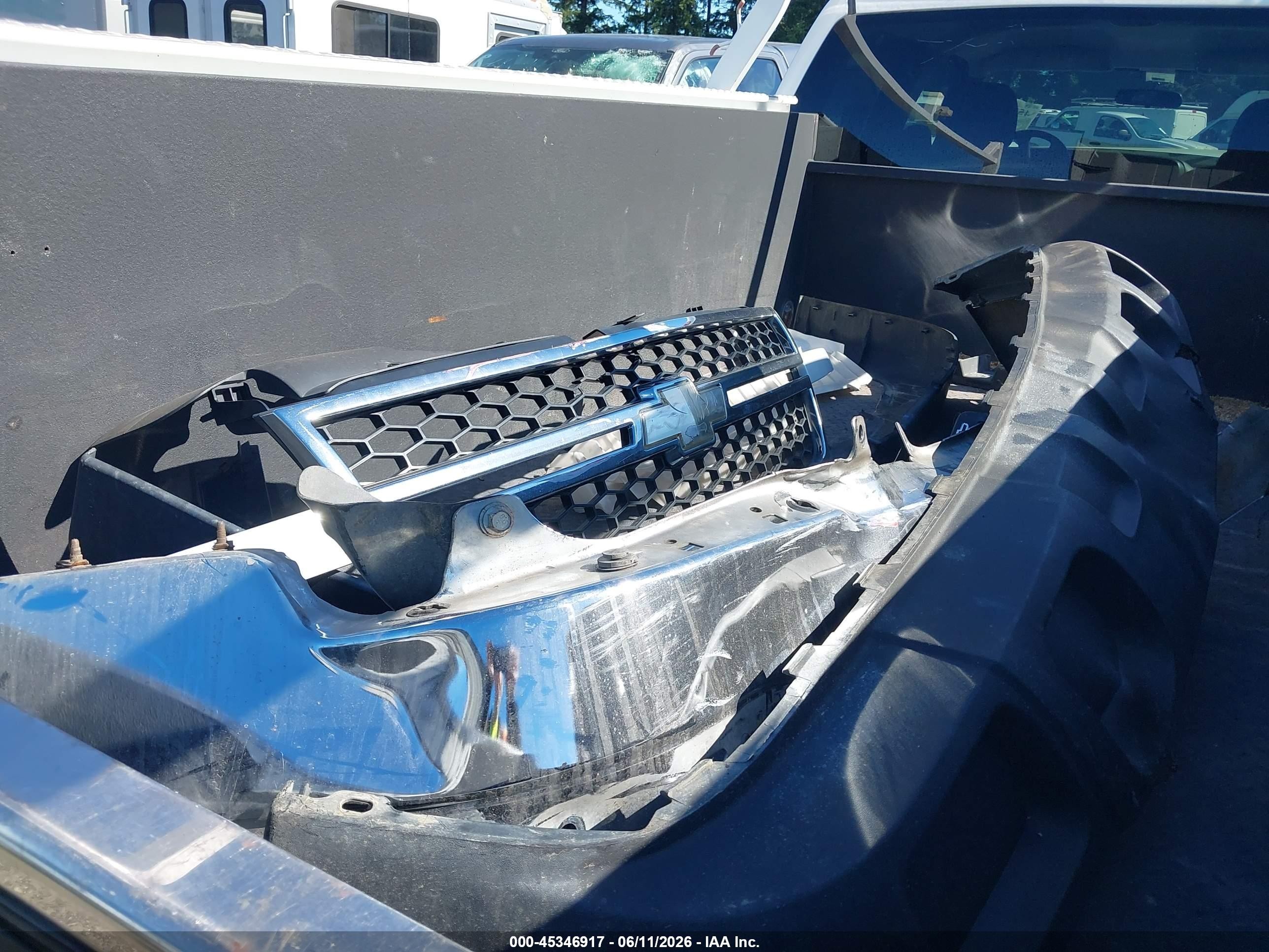2006 Chevrolet Silverado 3500 Work Truck Белый vin: 1GBHC33D56F190026