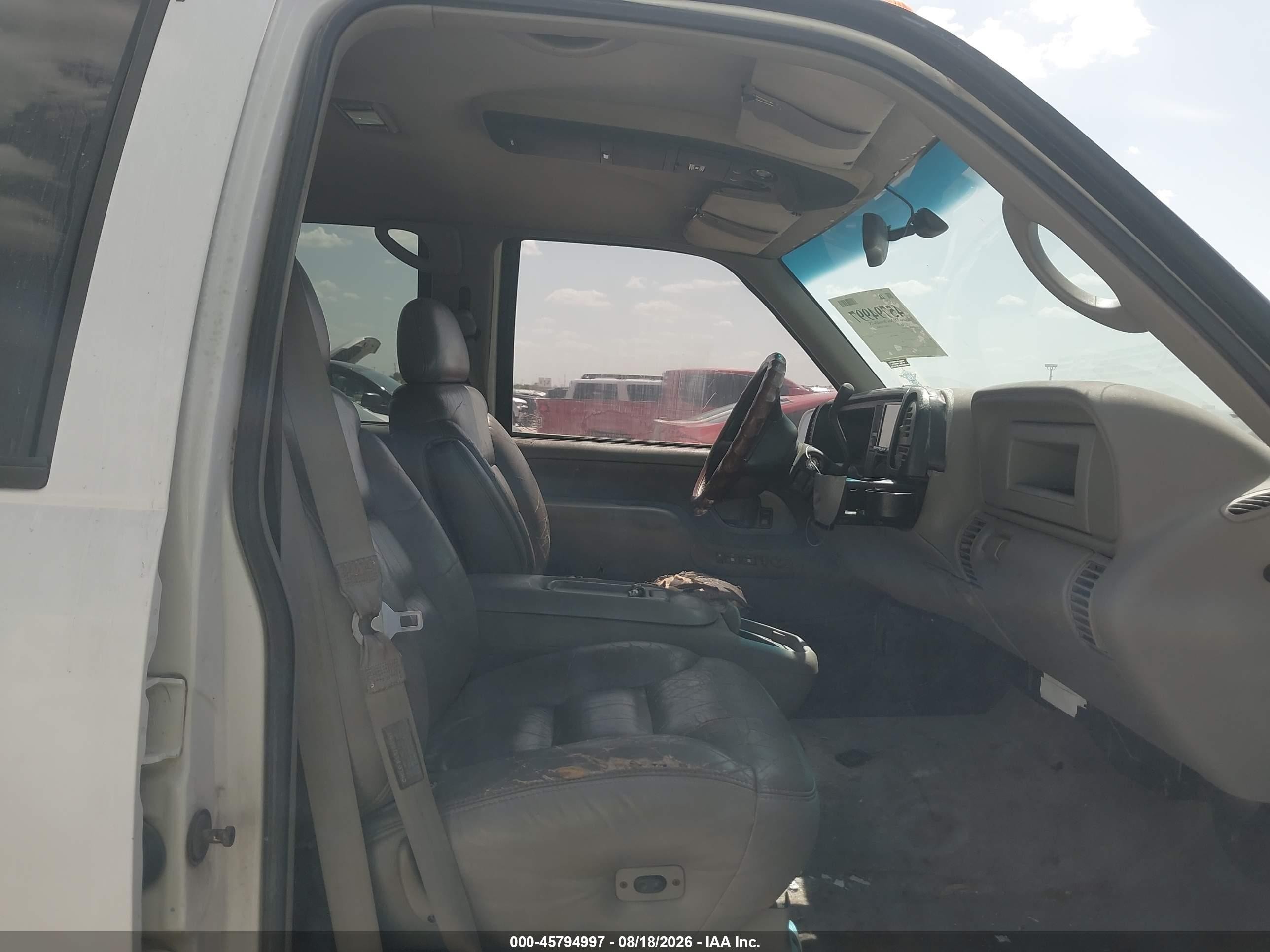 1997 Chevrolet C3500 Chassis   White vin: 1GBHC33J3VF019148