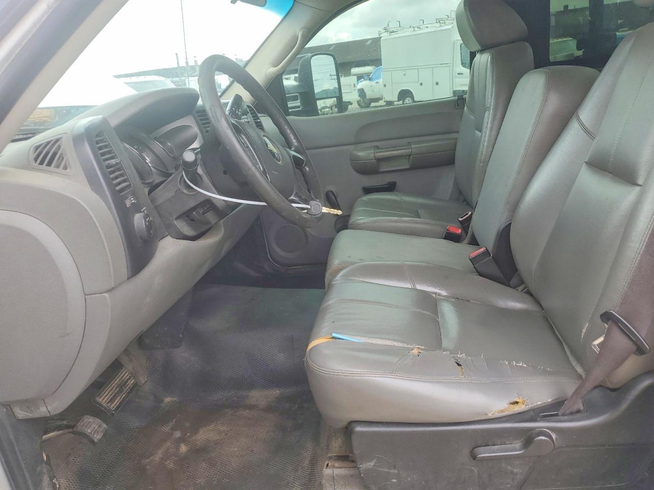 2008 Chevrolet Silverado C3500 White vin: 1GBHC34KX8E129759