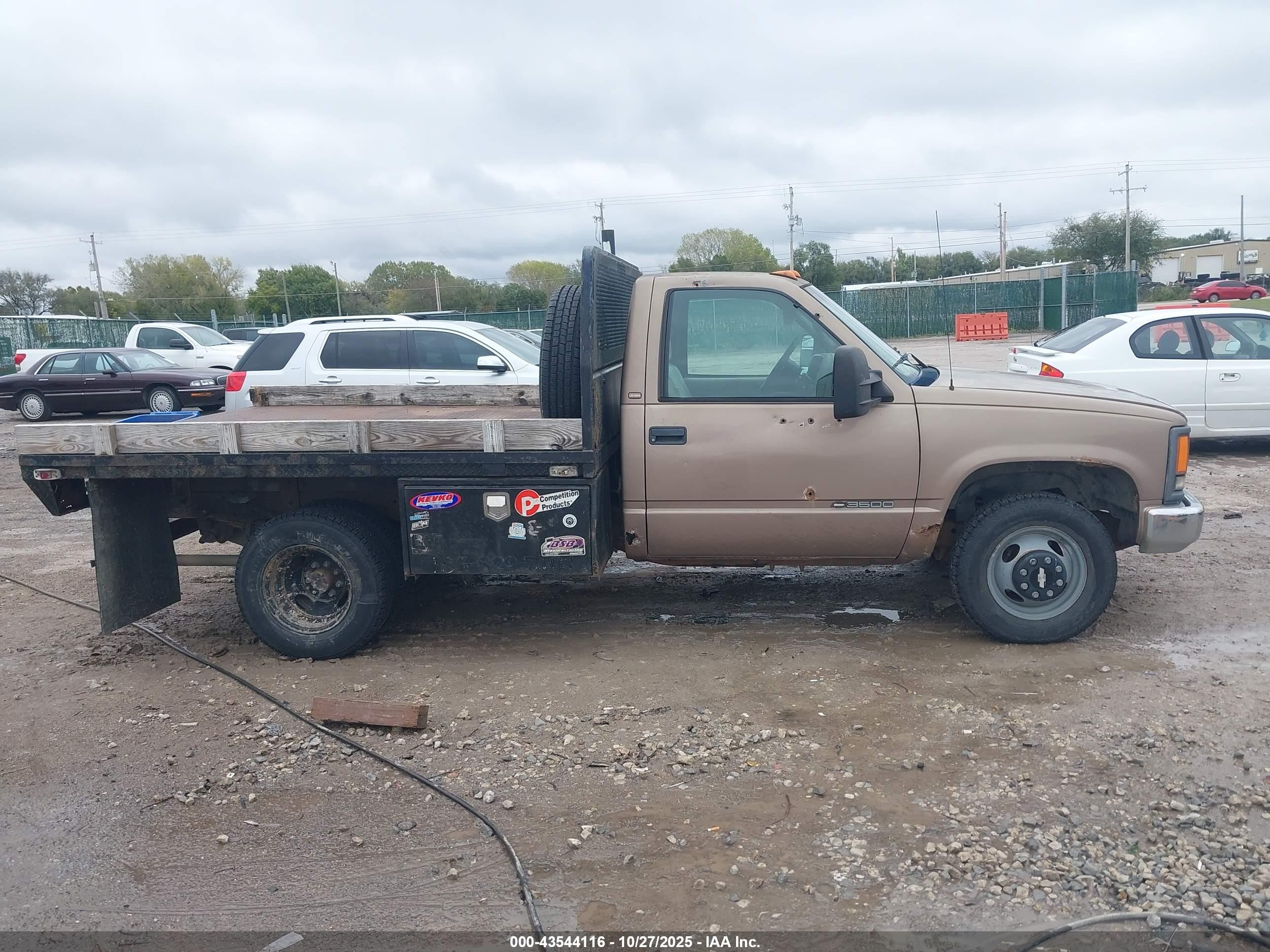 1997 Chevrolet C3500 Chassis   Brown vin: 1GBHC34R1VF044120