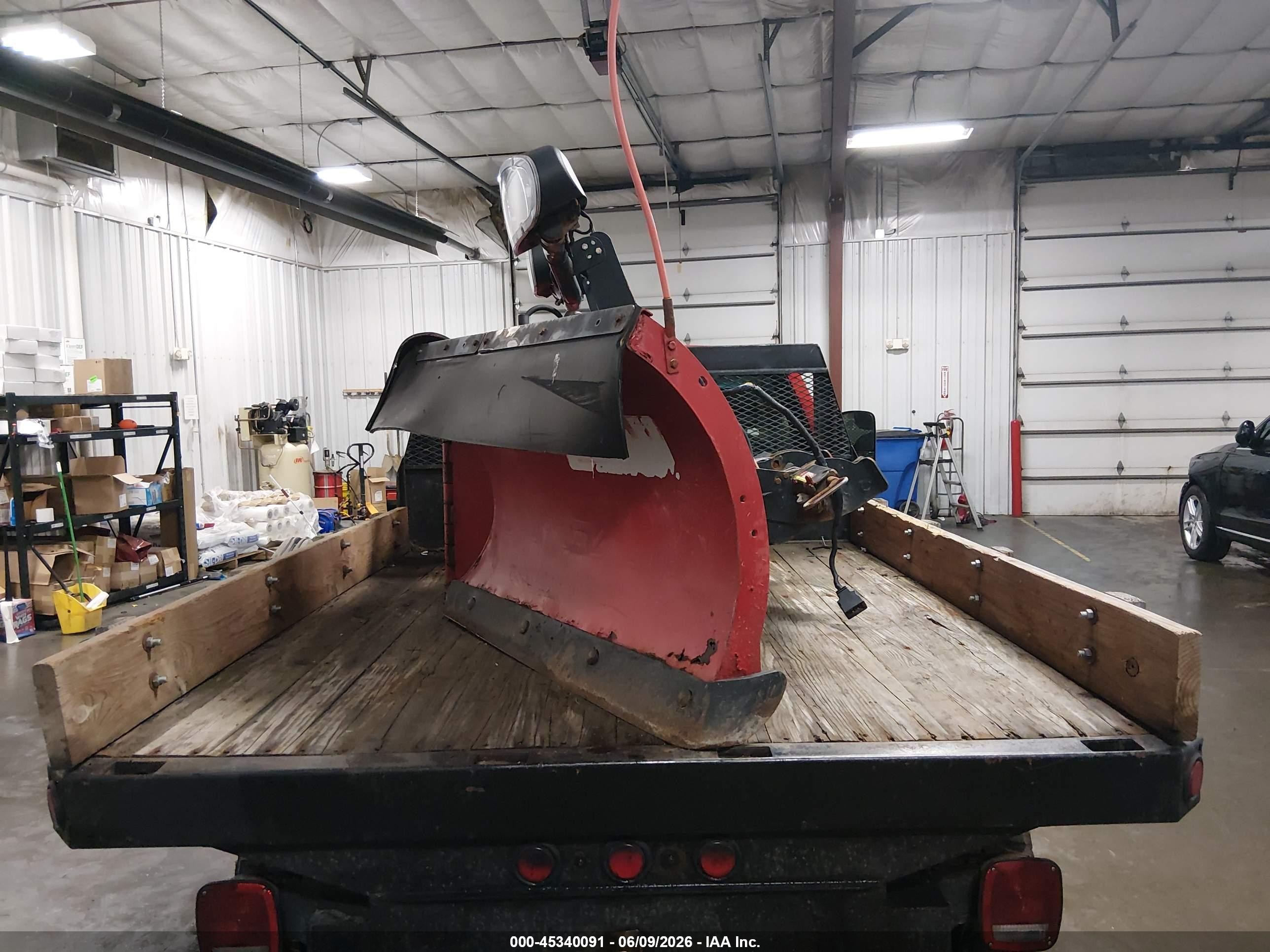 2009 Chevrolet Silverado 2500hd Work Truck Red vin: 1GBHK44KX9E107464