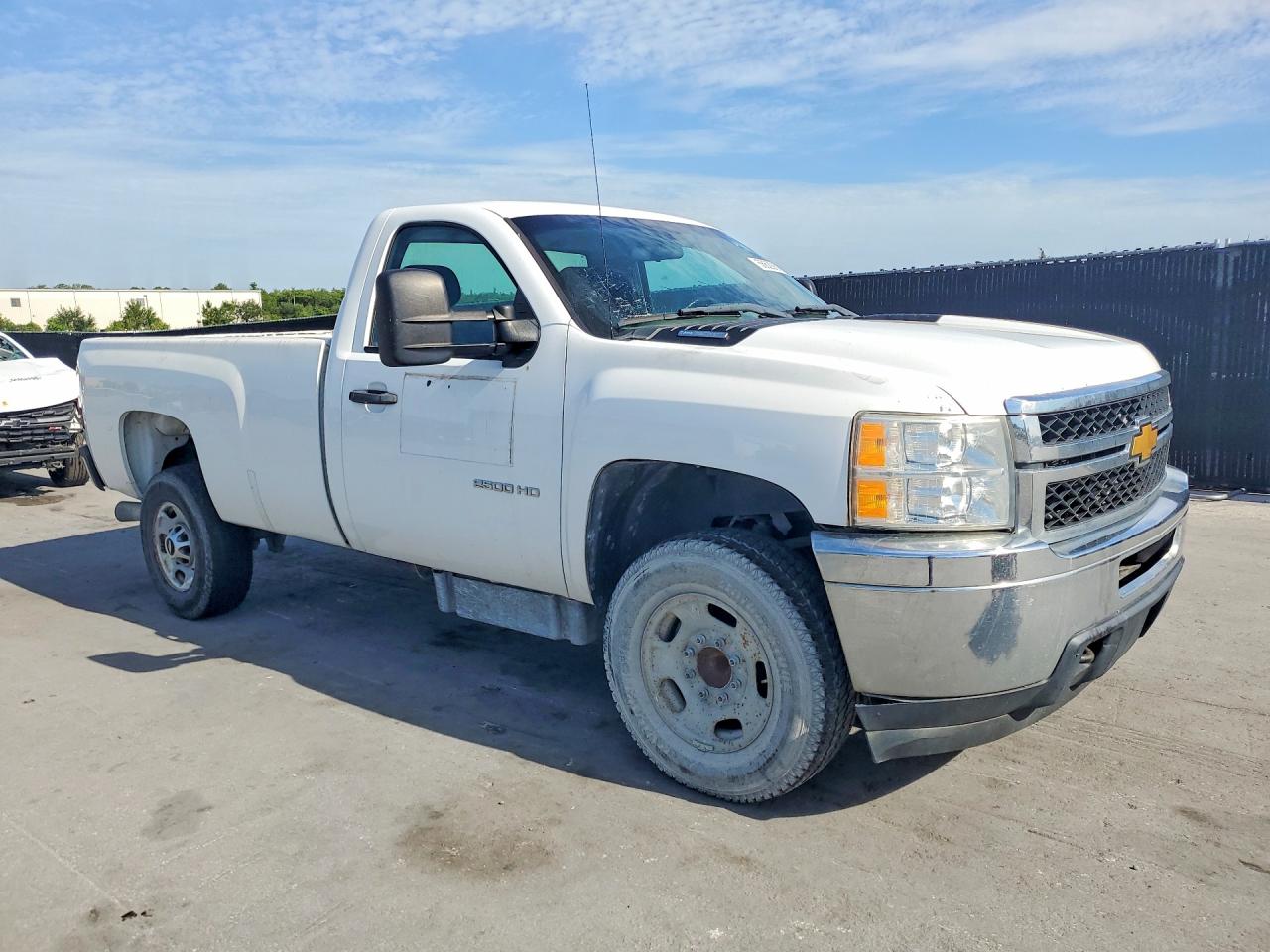 2012 Chevrolet Silverado C2500 Heavy Duty White vin: 1GC0CVC80CF172231