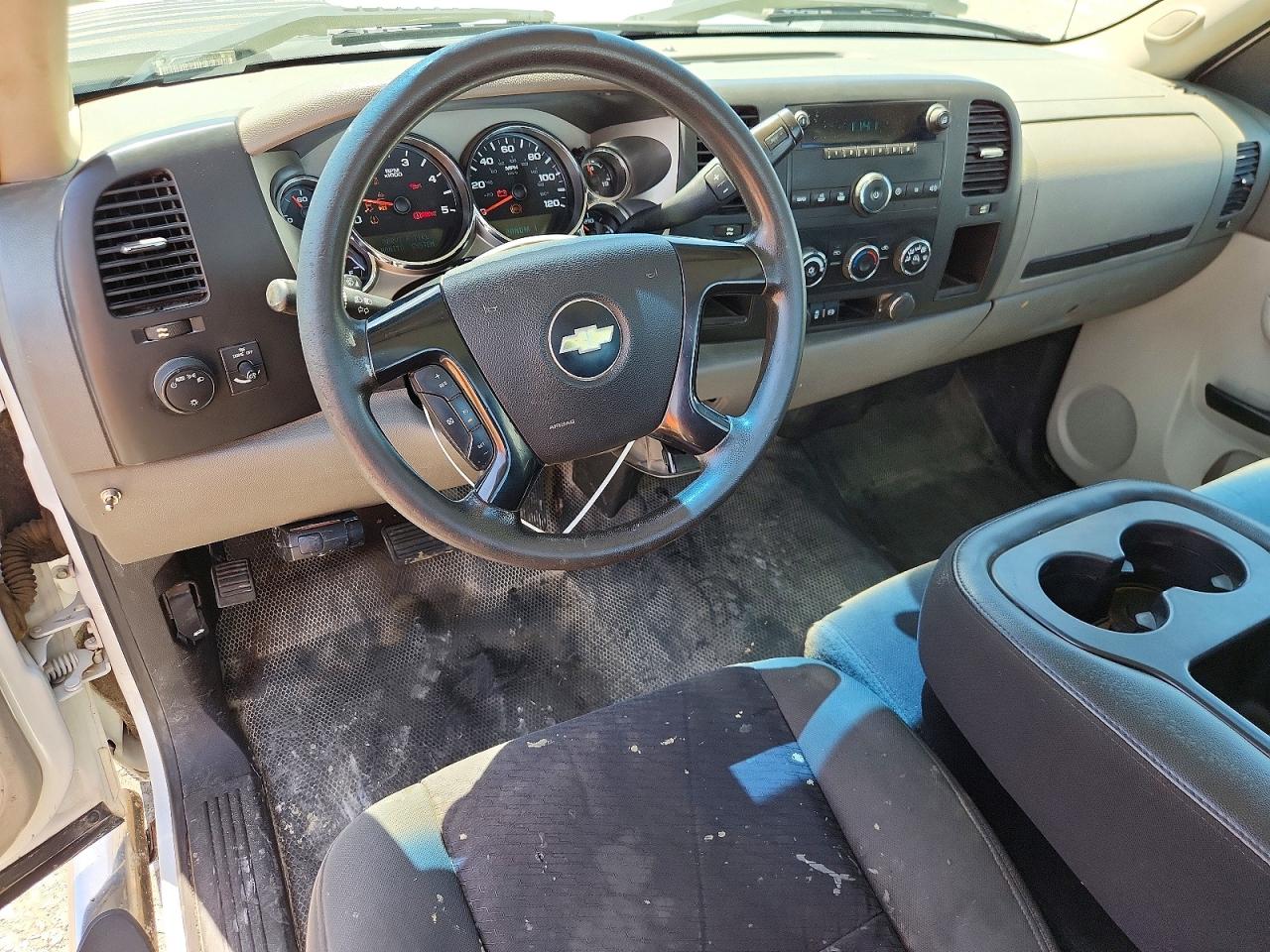 2013 Chevrolet Silverado C2500 Heavy Duty White vin: 1GC0CVC87DF245449