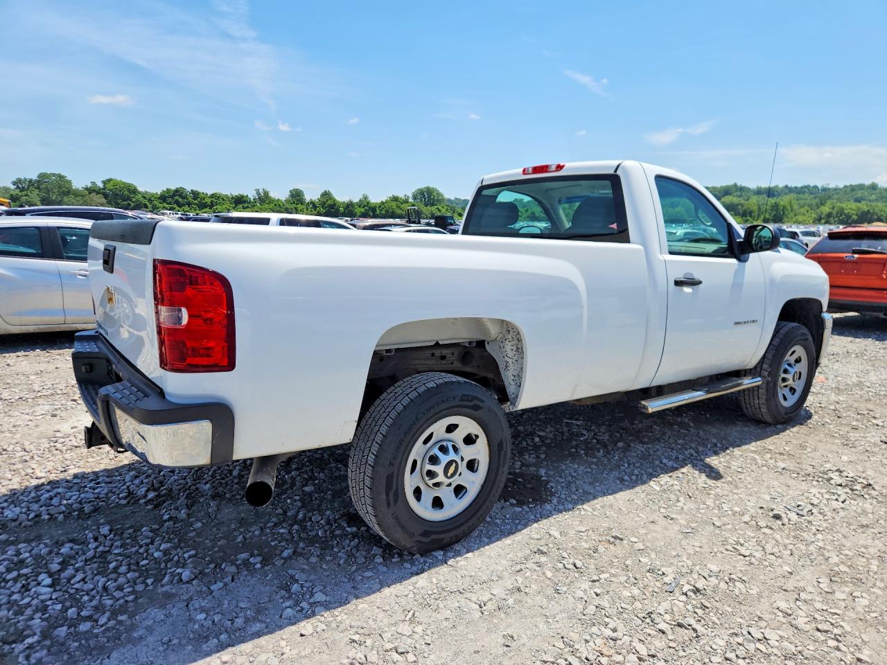 2013 Chevrolet Silverado C2500 Heavy Duty White vin: 1GC0CVC87DF245449
