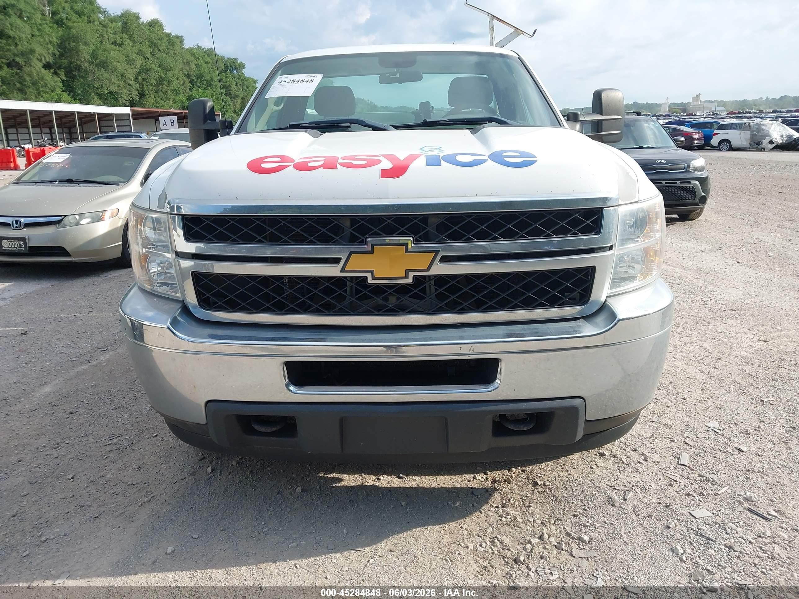 2012 Chevrolet Silverado 2500hd Work Truck White vin: 1GC0CVCG2CF202028