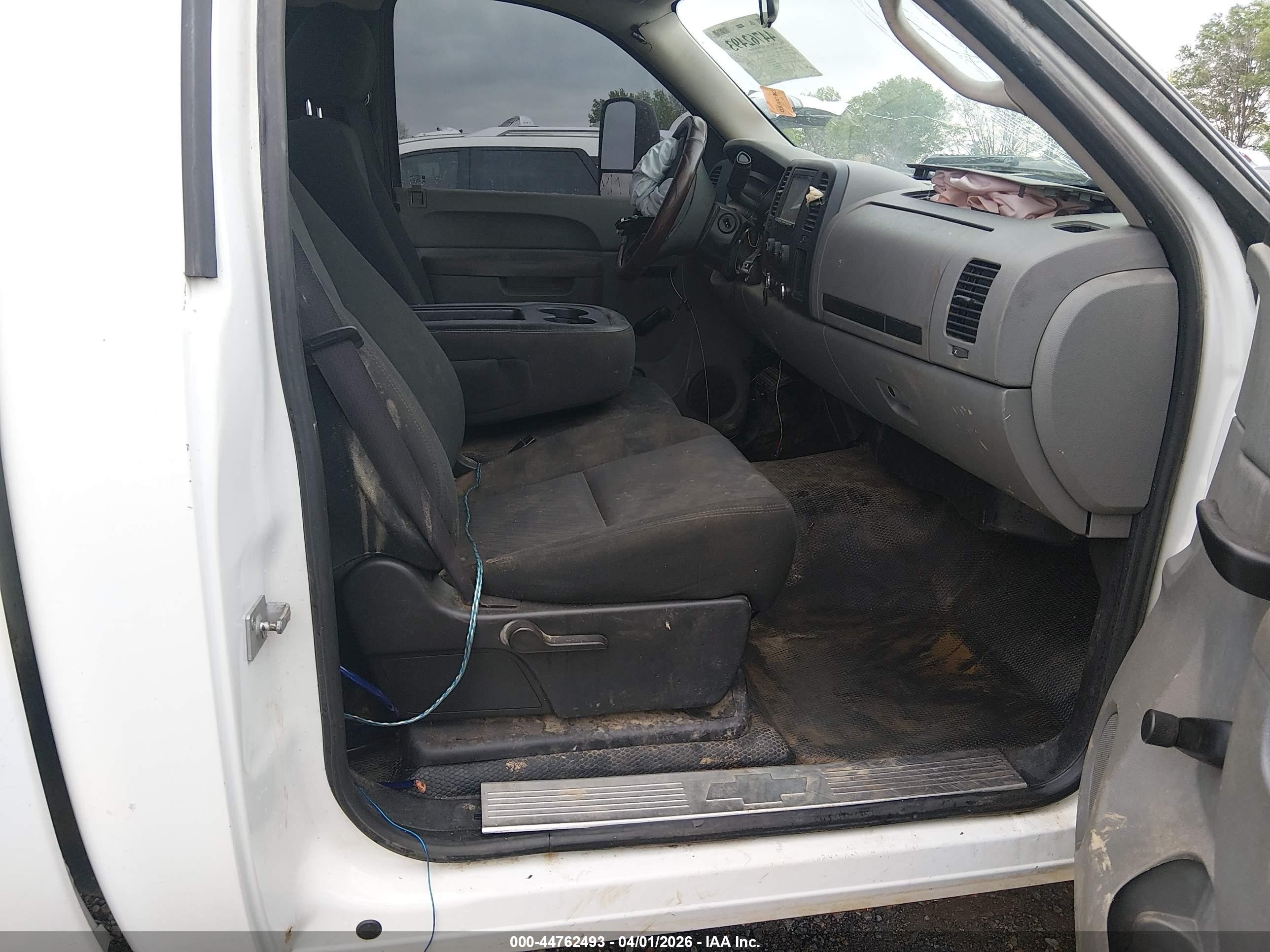2011 Chevrolet Silverado 2500hd Work Truck White vin: 1GC0CVCG4BF257983