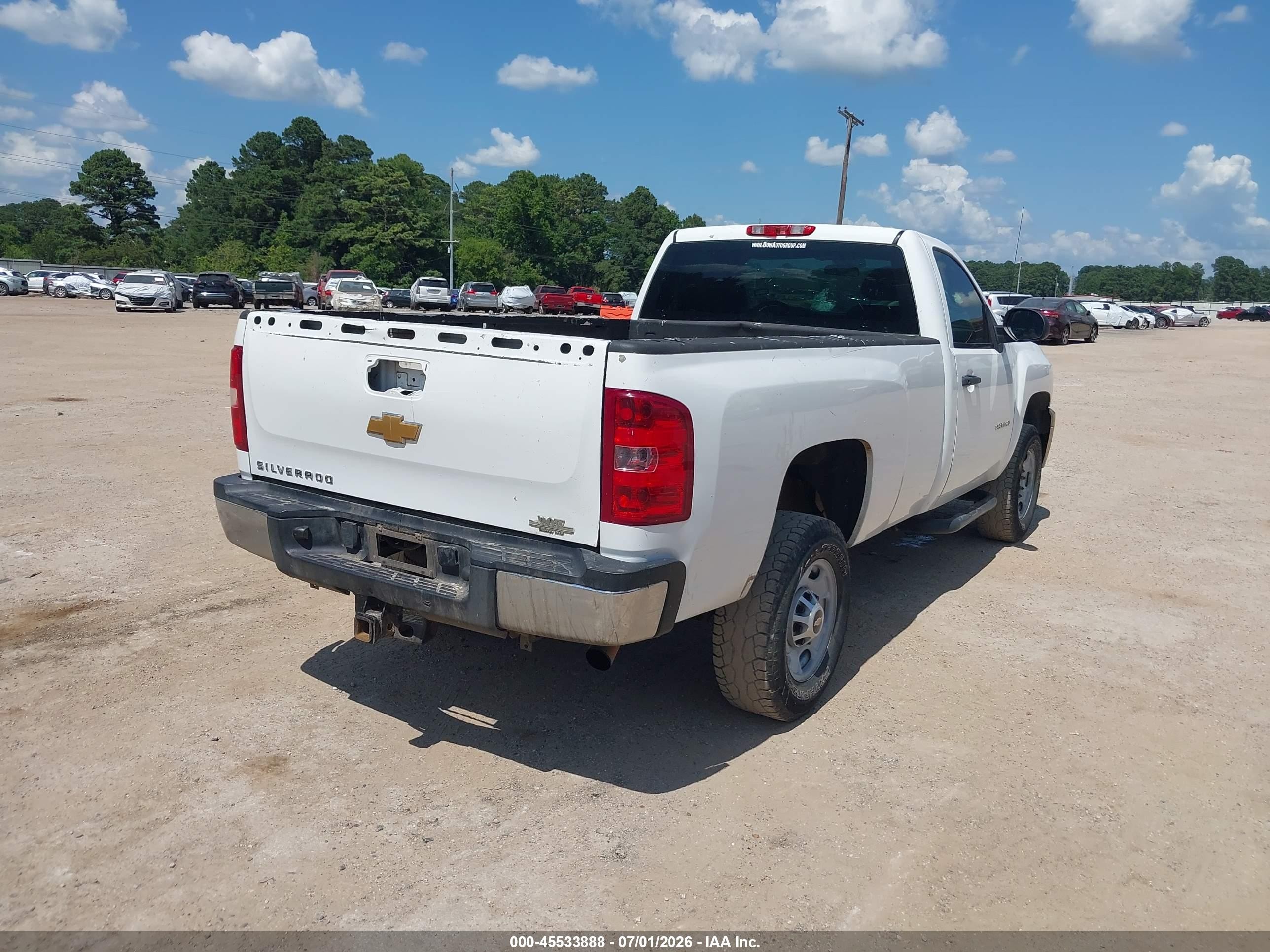 2013 Chevrolet Silverado 2500hd Work Truck White vin: 1GC0CVCGXDF242097