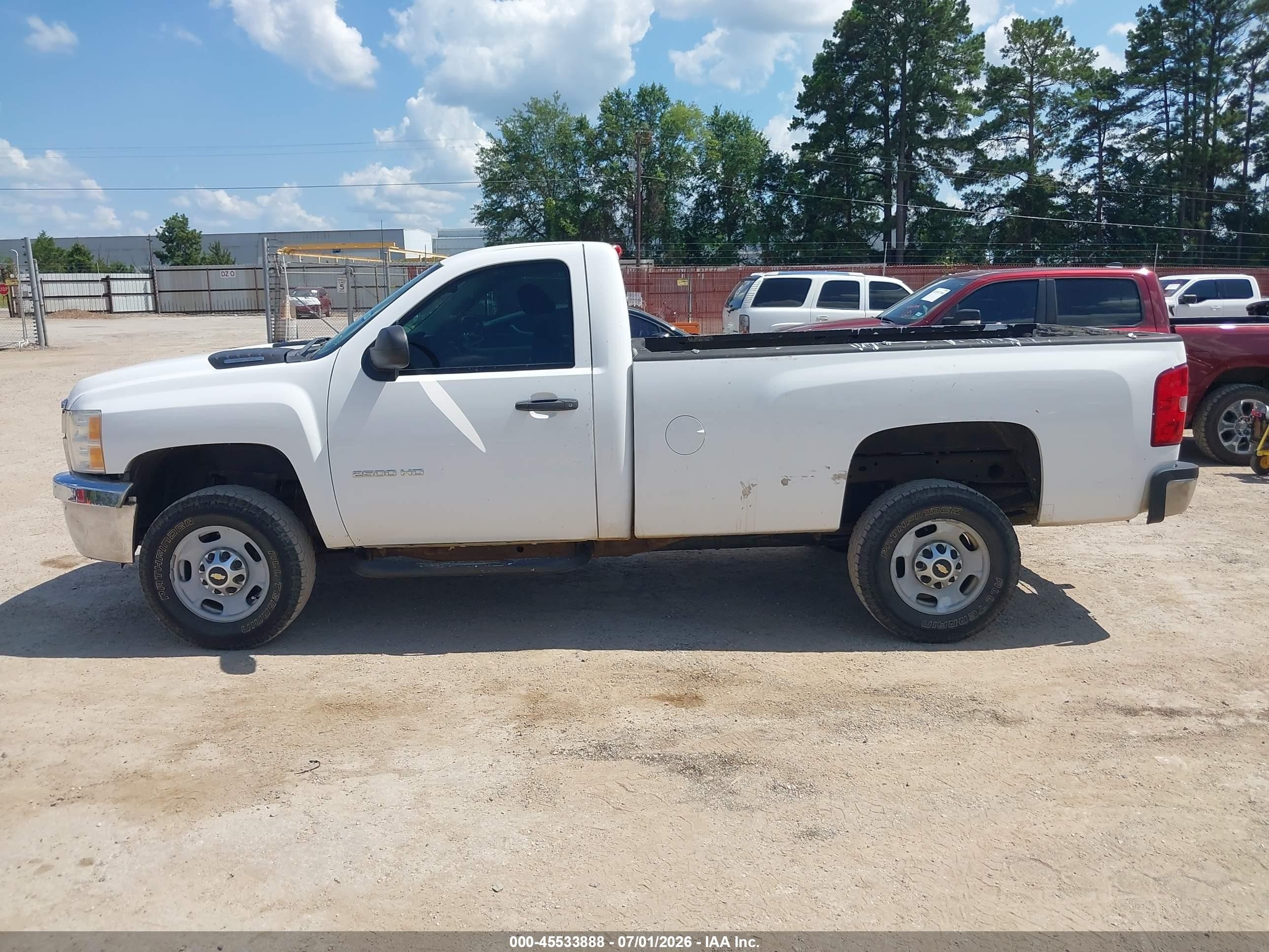 2013 Chevrolet Silverado 2500hd Work Truck White vin: 1GC0CVCGXDF242097